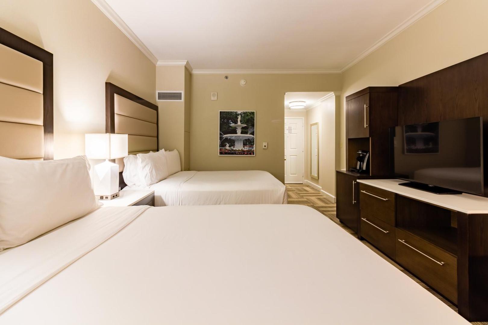 Holiday Inn Express Savannah-Historic District Holiday Inn Express Savannah-Historic District