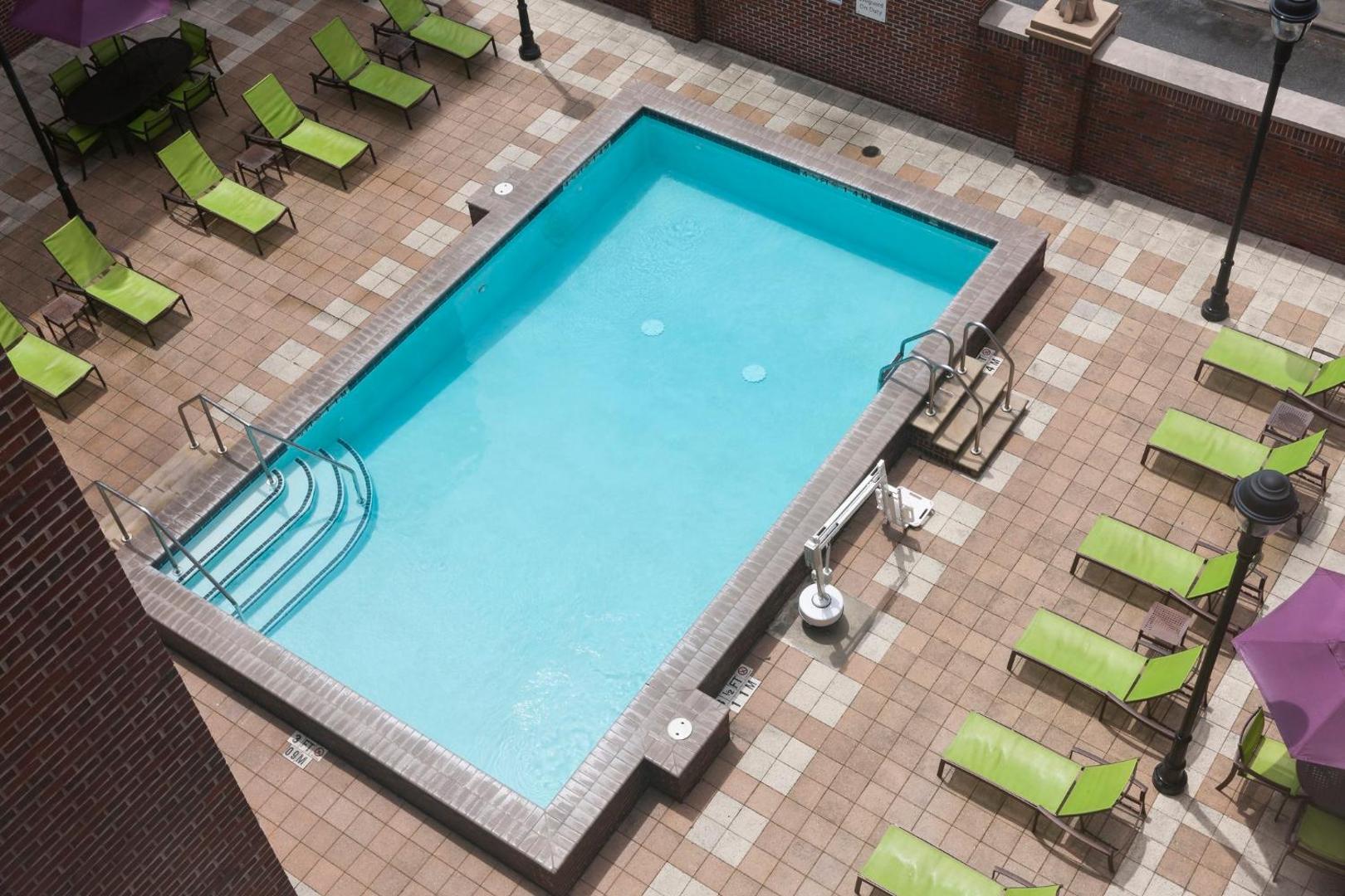 Holiday Inn Savannah Historic District Holiday Inn Savannah Historic District
