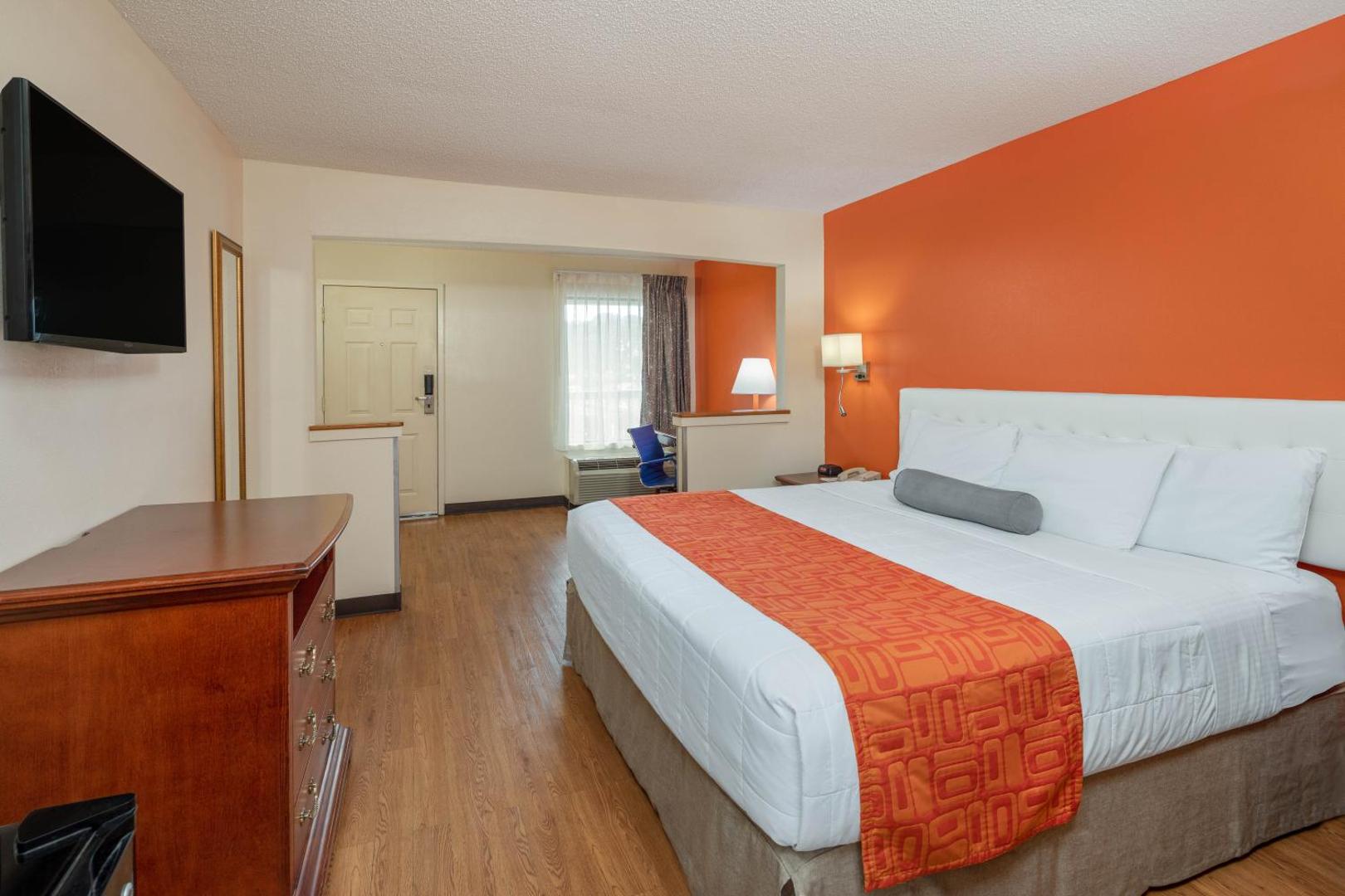 Howard Johnson by Wyndham Savannah GA Howard Johnson by Wyndham Savannah GA