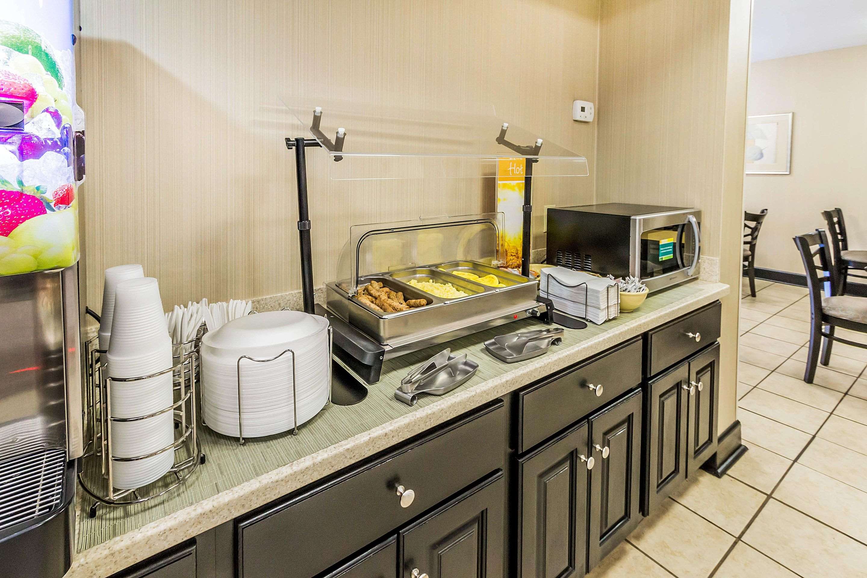 Quality Inn Savannah I-95 Quality Inn Savannah I-95