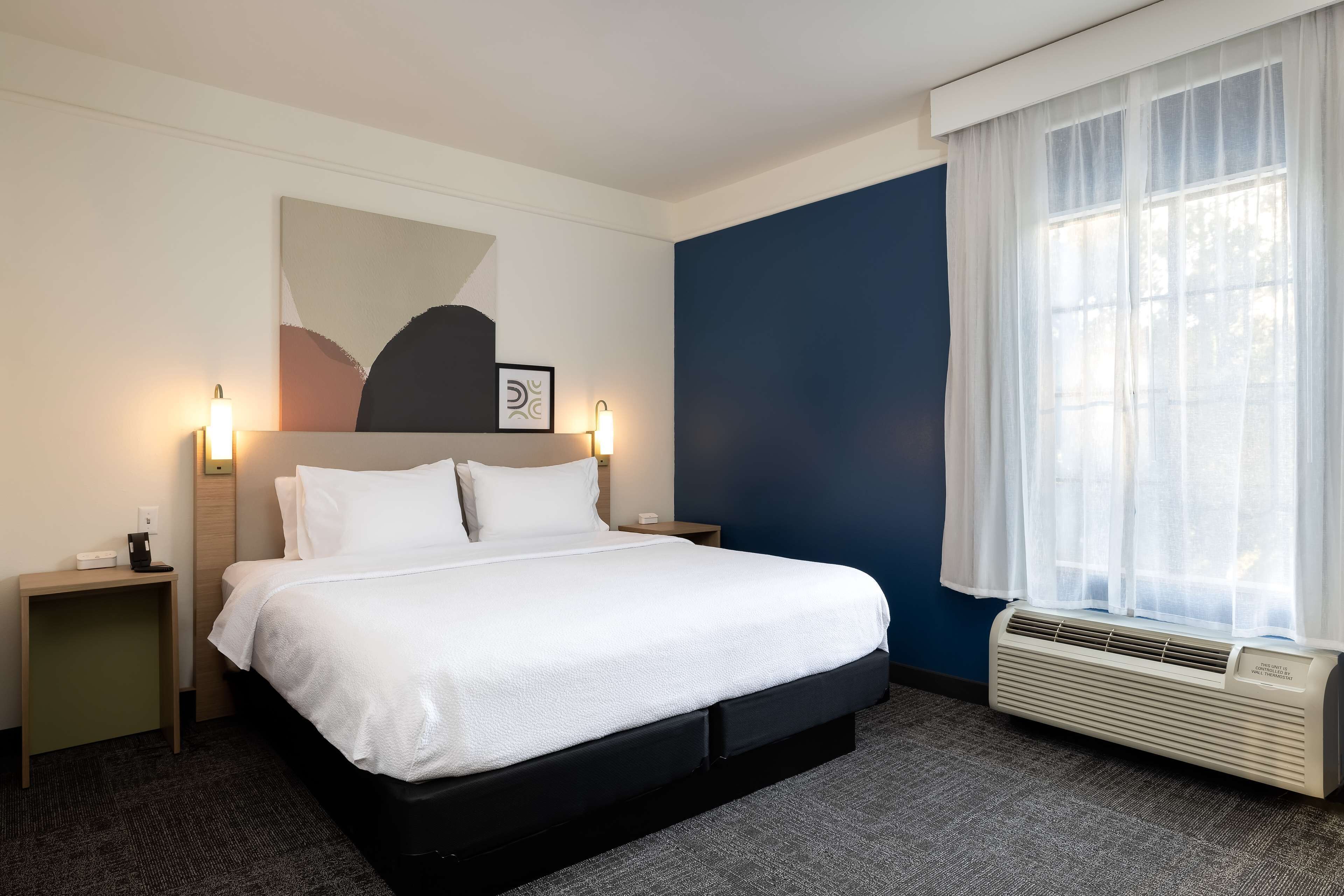 Spark by Hilton Savannah Airport Spark by Hilton Savannah Airport