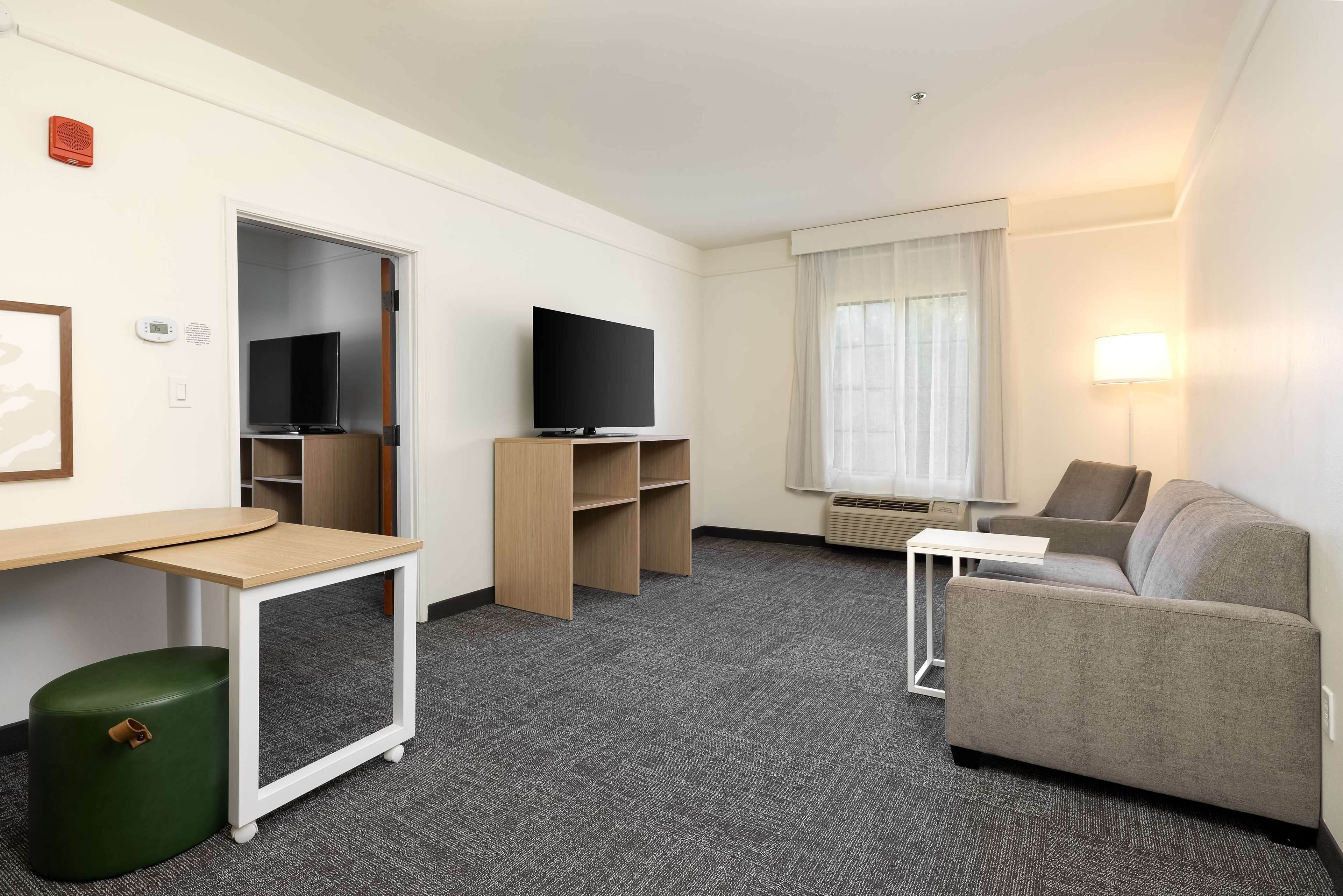 Spark by Hilton Savannah Airport Spark by Hilton Savannah Airport