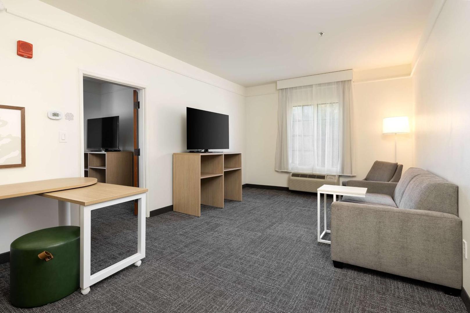 Spark by Hilton Savannah Airport Spark by Hilton Savannah Airport