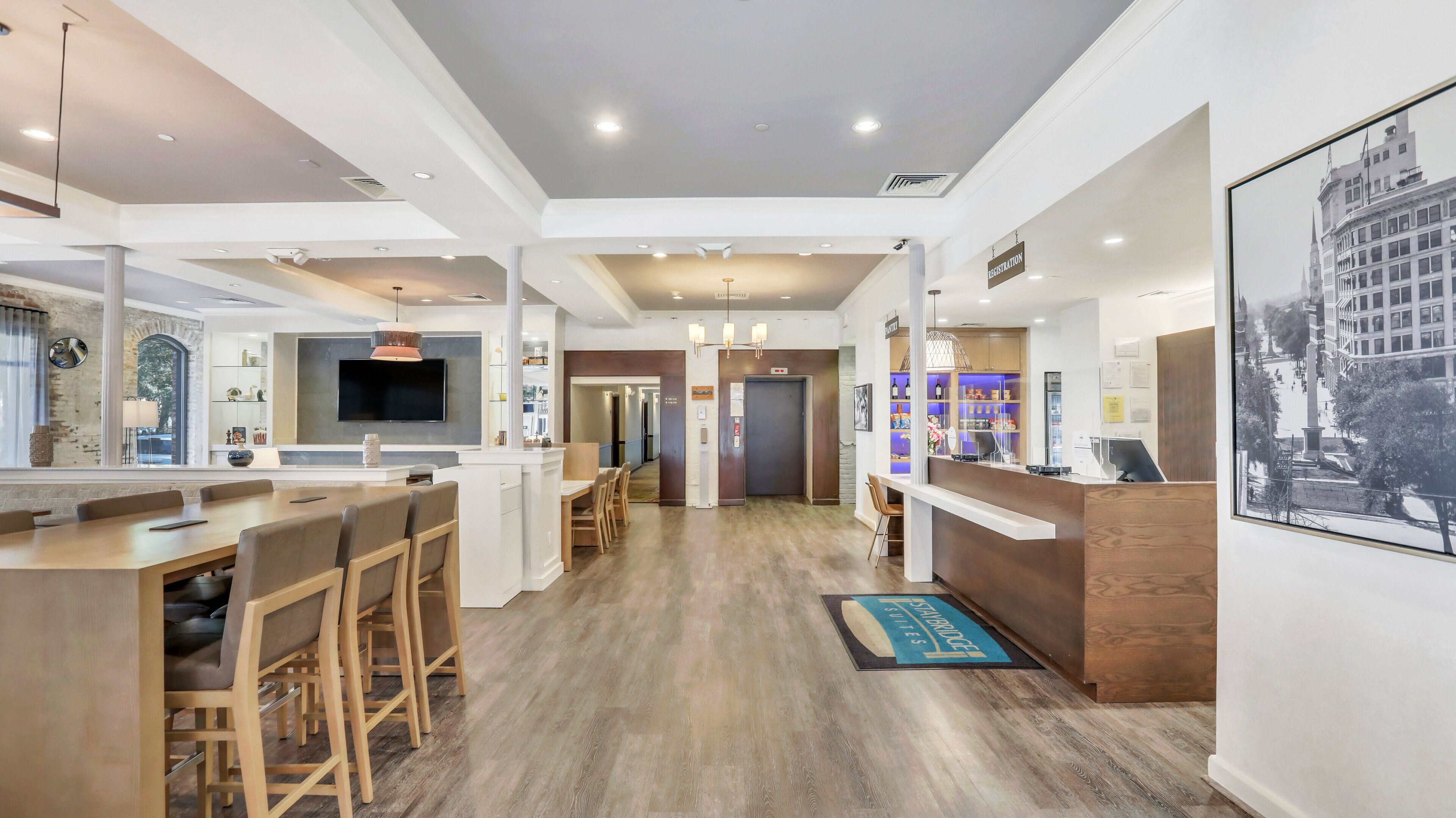 Staybridge Suites Savannah / Historic District Staybridge Suites Savannah / Historic District