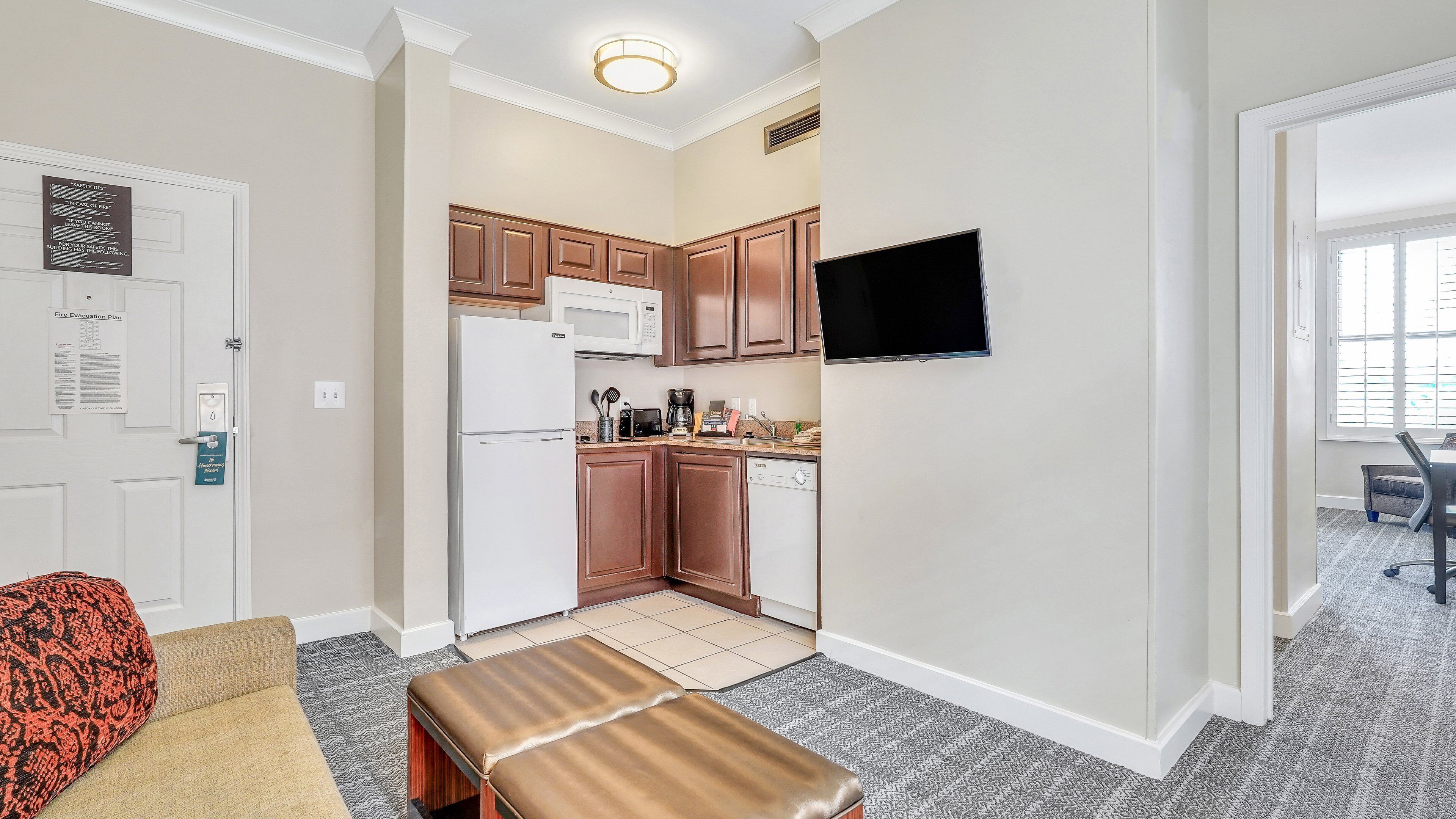 Staybridge Suites Savannah / Historic District Staybridge Suites Savannah / Historic District