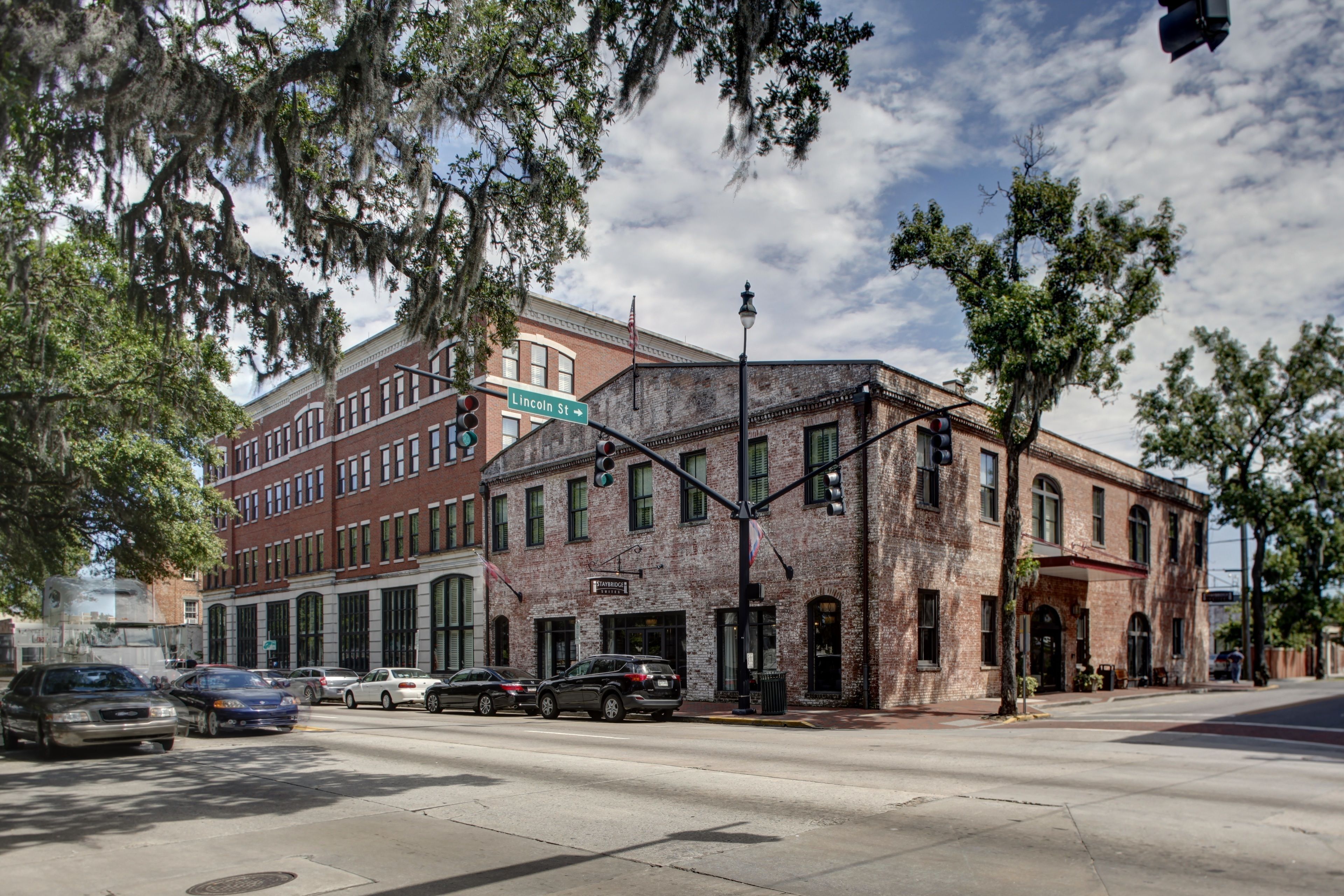 Staybridge Suites Savannah / Historic District Staybridge Suites Savannah / Historic District