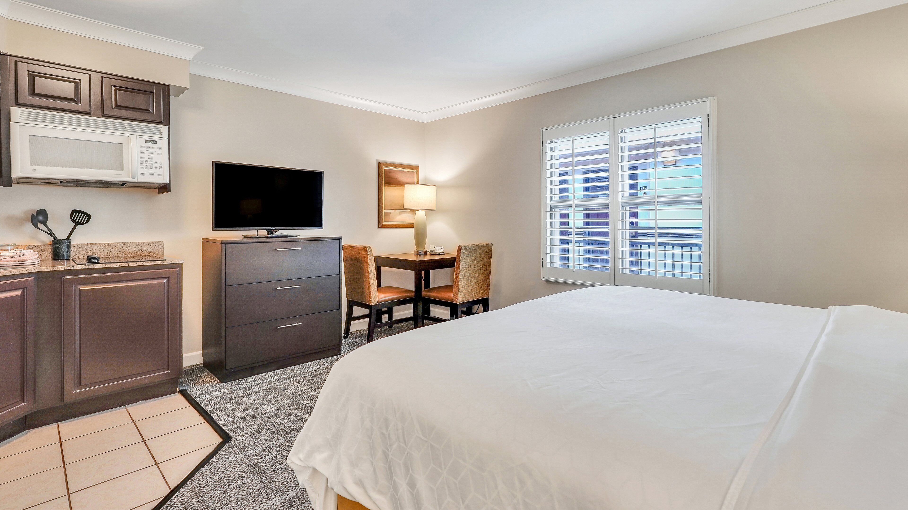 Staybridge Suites Savannah / Historic District Staybridge Suites Savannah / Historic District