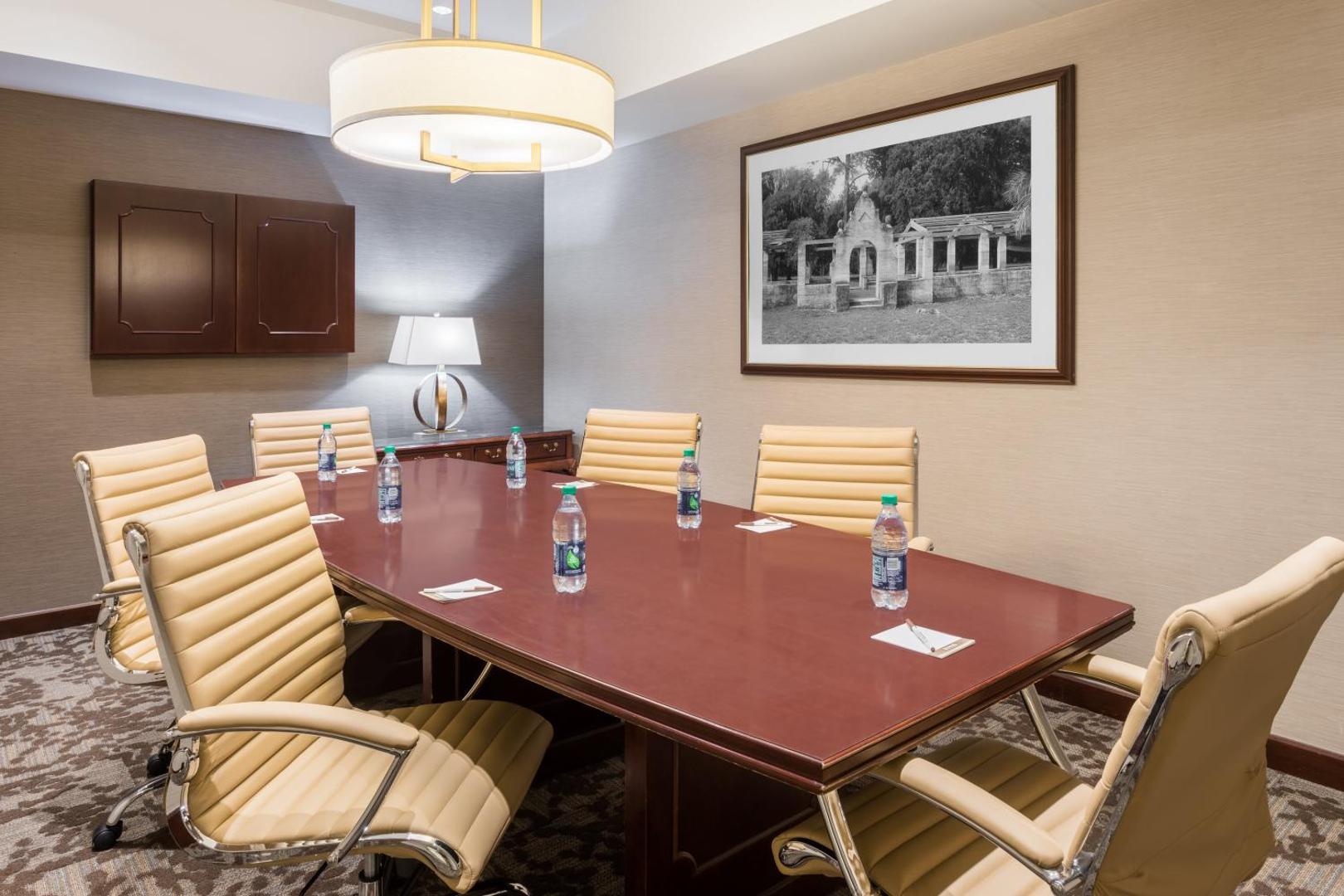 Staybridge Suites Savannah / Historic District Staybridge Suites Savannah / Historic District