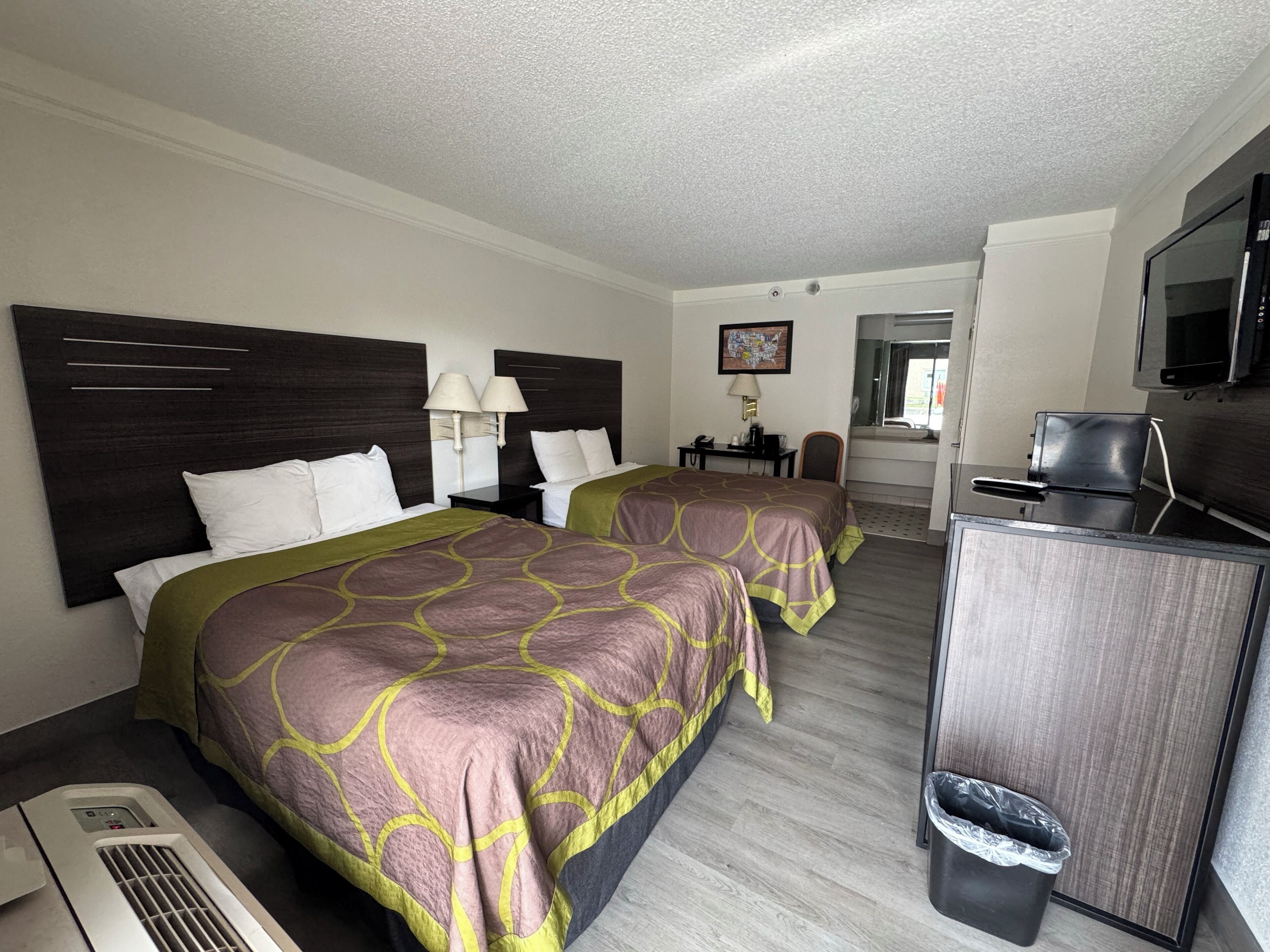 Super 8 by Wyndham Savannah