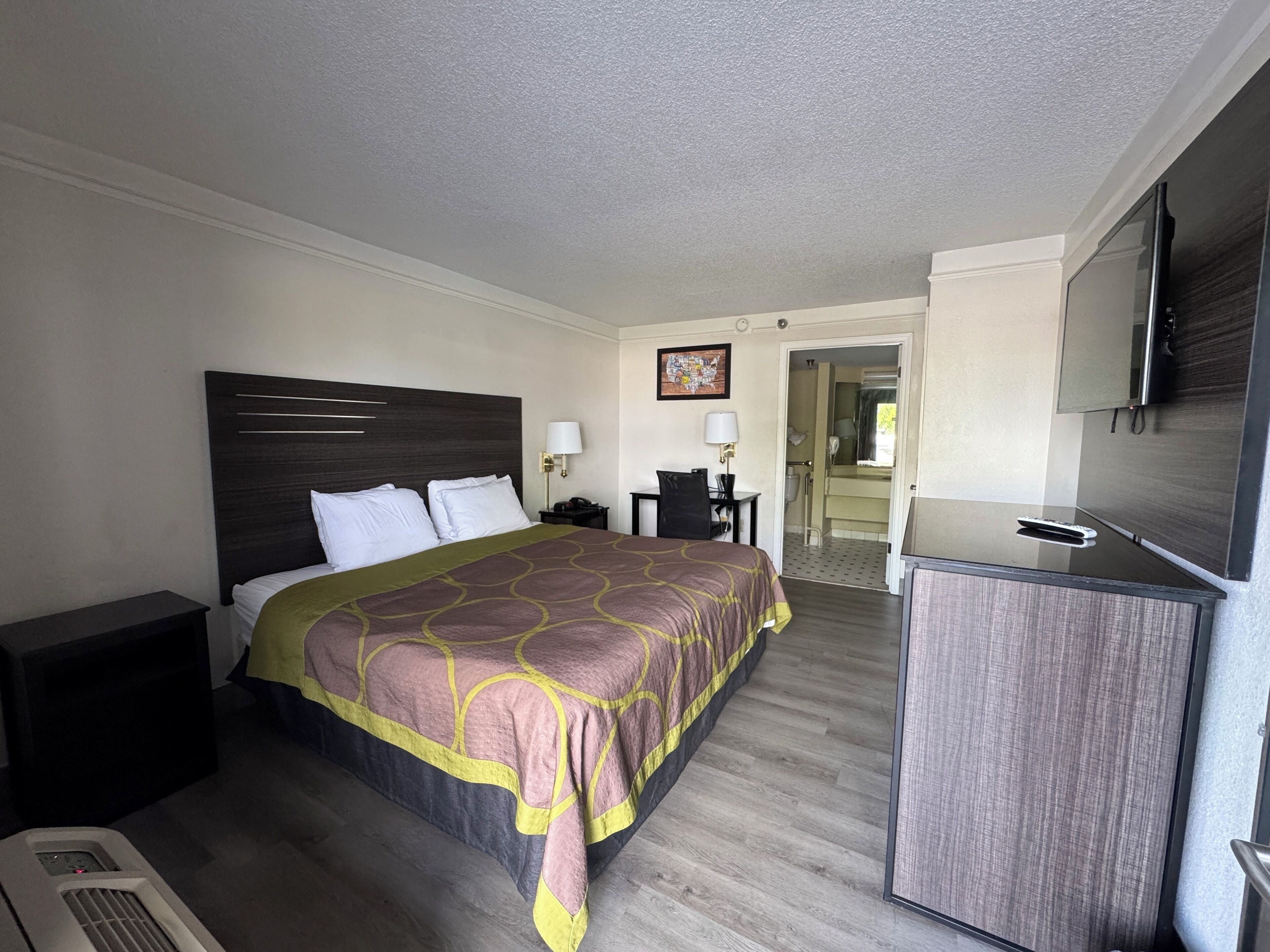 Super 8 by Wyndham Savannah Super 8 by Wyndham Savannah