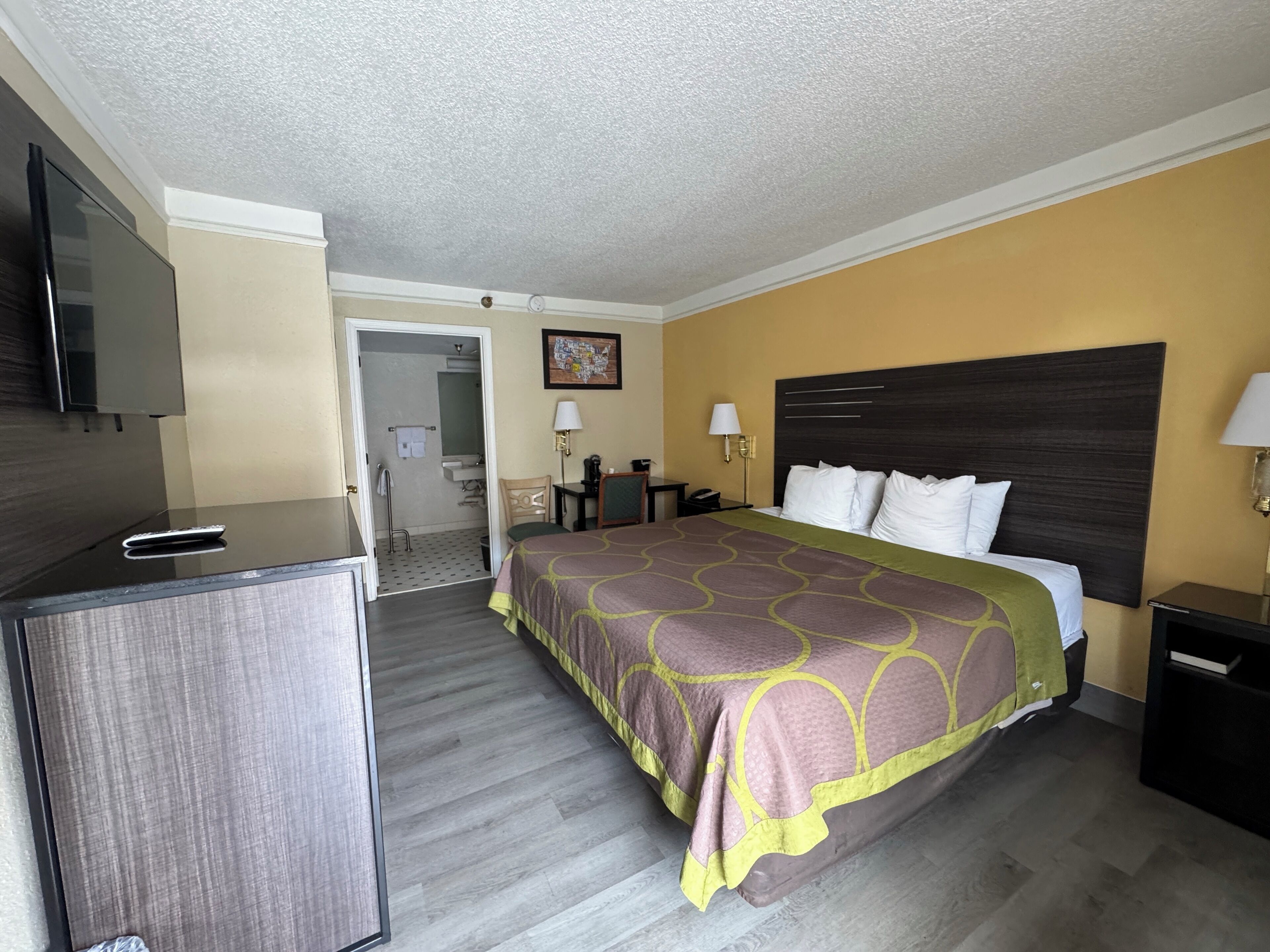 Super 8 by Wyndham Savannah