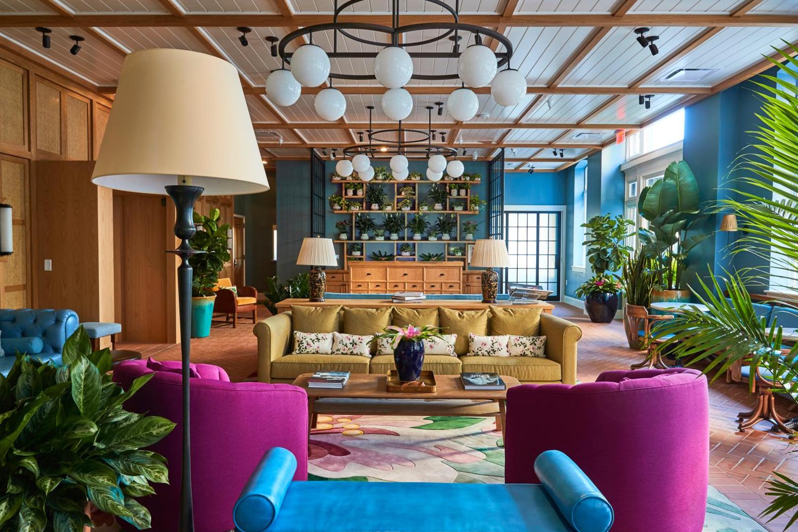 The Drayton Hotel Savannah, Curio Collection by Hilton The Drayton Hotel Savannah, Curio Collection by Hilton