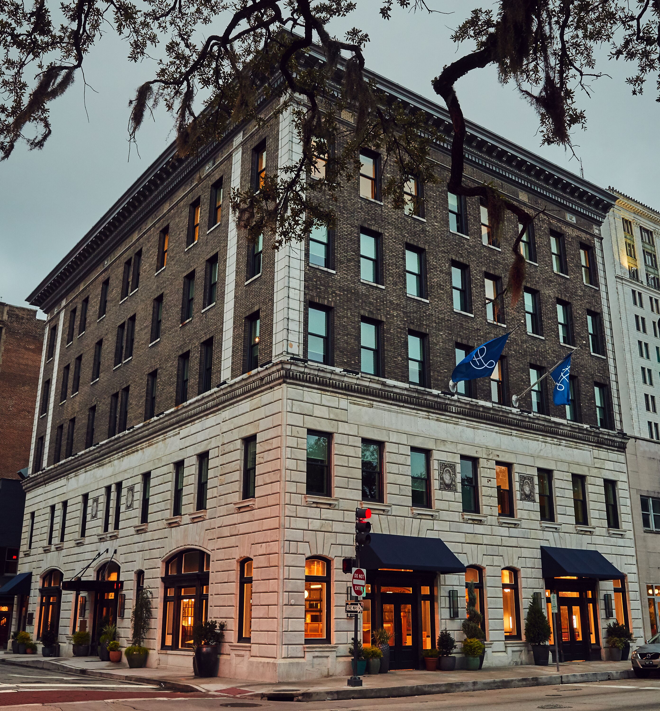 The Drayton Hotel Savannah, Curio Collection by Hilton The Drayton Hotel Savannah, Curio Collection by Hilton