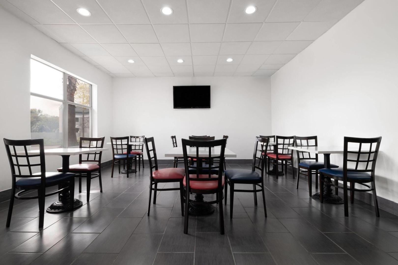 Wingate by Wyndham Savannah Gateway Wingate by Wyndham Savannah Gateway