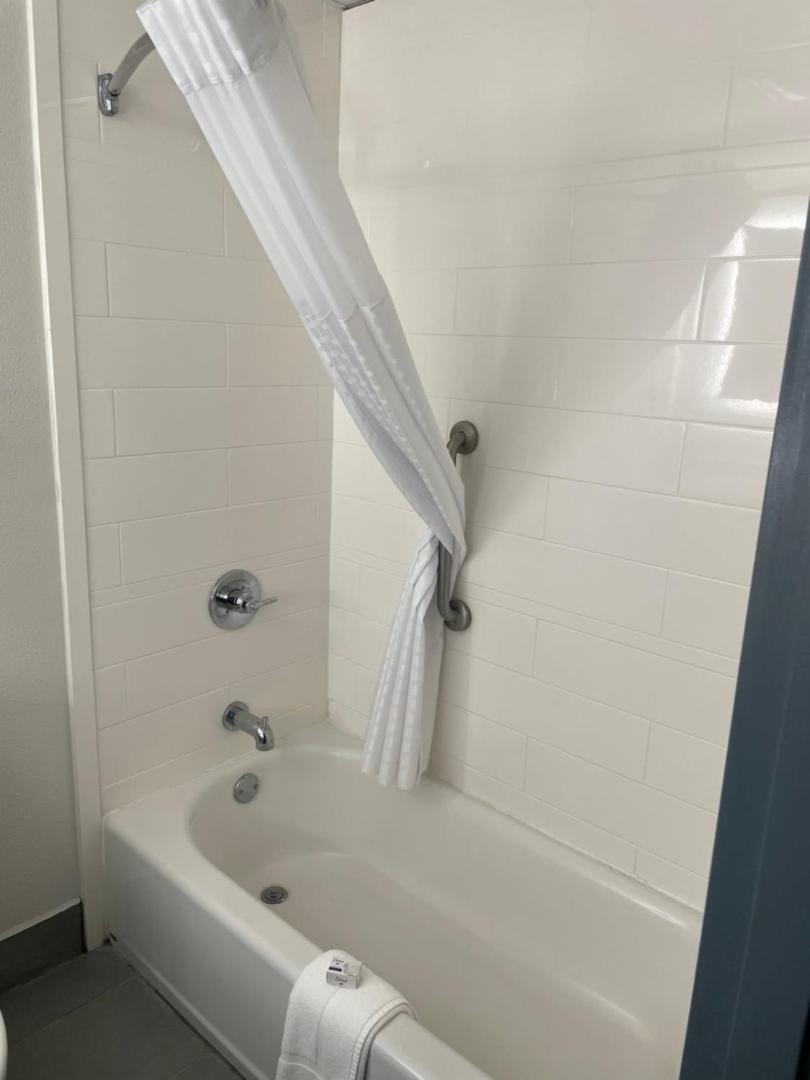 Wingate by Wyndham Savannah Gateway Wingate by Wyndham Savannah Gateway