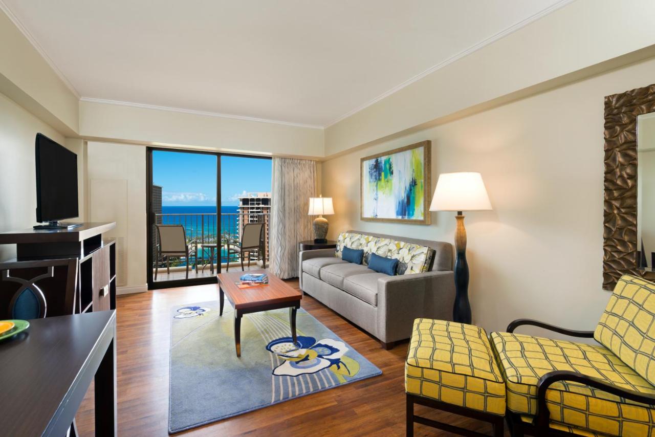 Hilton Grand Vacations Suites at Hilton Hawaiian Village Hilton Grand Vacations Suites at Hilton Hawaiian Village