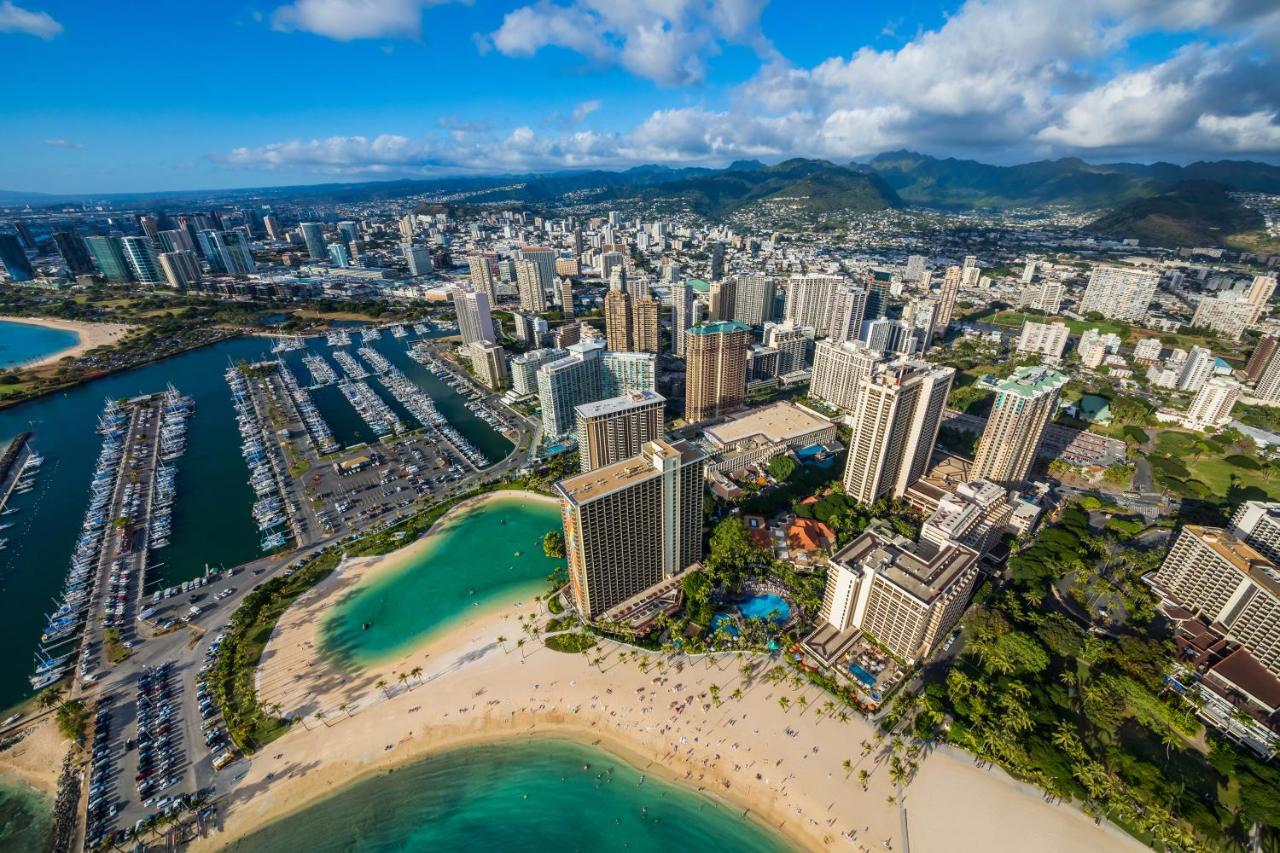 Hilton Grand Vacations Suites at Hilton Hawaiian Village Hilton Grand Vacations Suites at Hilton Hawaiian Village
