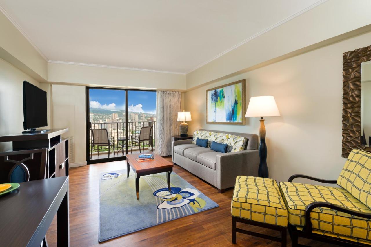 Hilton Grand Vacations Suites at Hilton Hawaiian Village Hilton Grand Vacations Suites at Hilton Hawaiian Village
