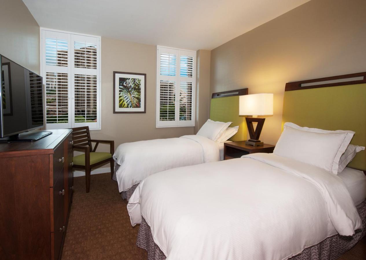 Hilton Grand Vacations Suites at Hilton Hawaiian Village Hilton Grand Vacations Suites at Hilton Hawaiian Village