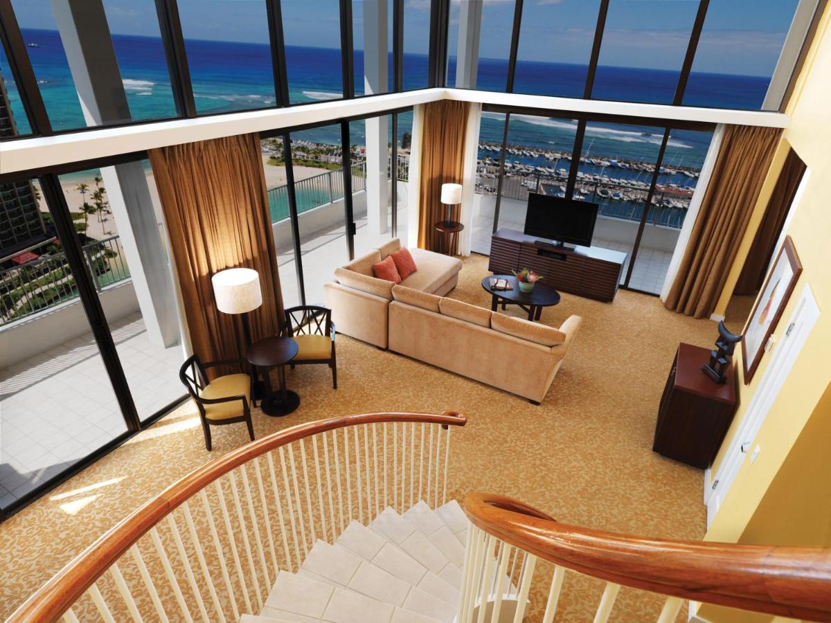 Hilton Grand Vacations Suites at Hilton Hawaiian Village Hilton Grand Vacations Suites at Hilton Hawaiian Village