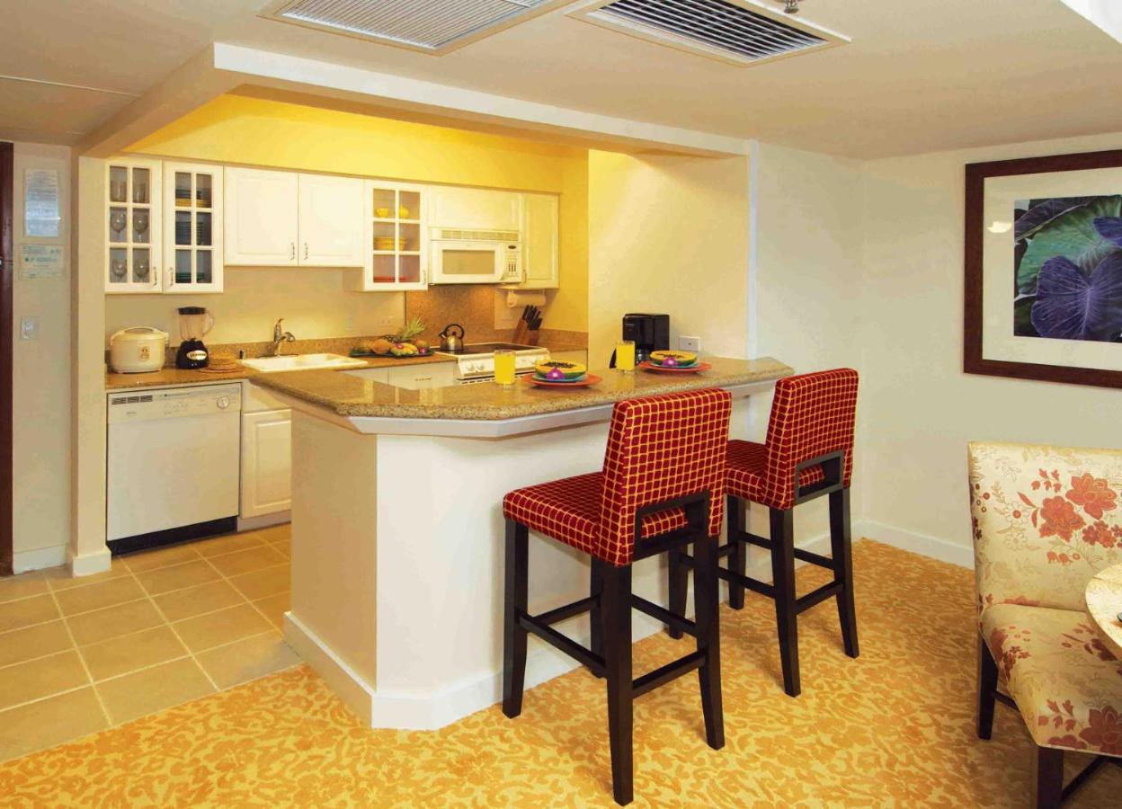 Hilton Grand Vacations Suites at Hilton Hawaiian Village Hilton Grand Vacations Suites at Hilton Hawaiian Village