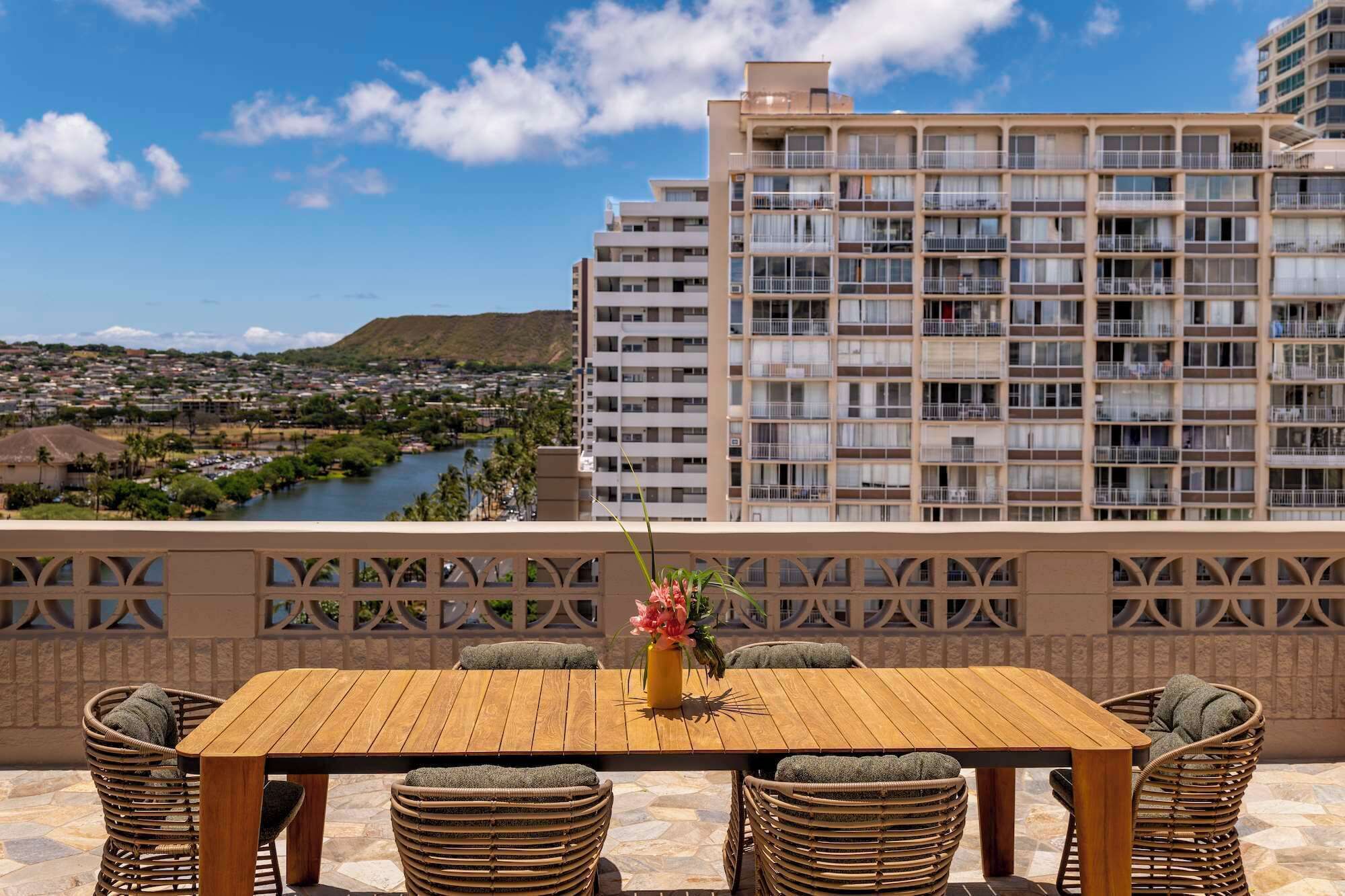 Wayfinder Waikiki Wayfinder Waikiki