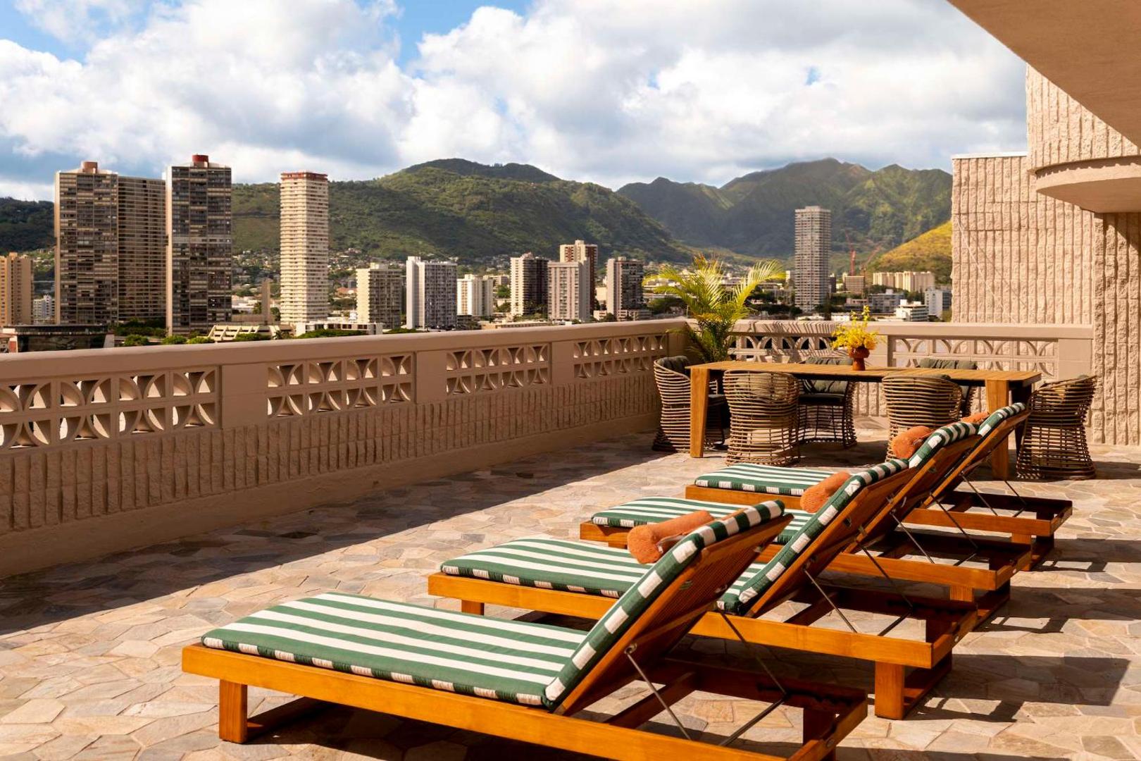Wayfinder Waikiki Wayfinder Waikiki