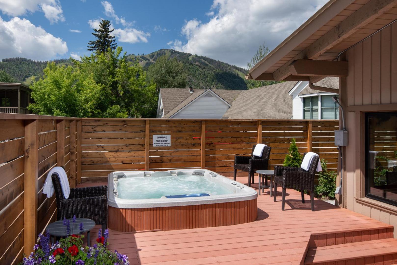 Tamarack Lodge Tamarack Lodge