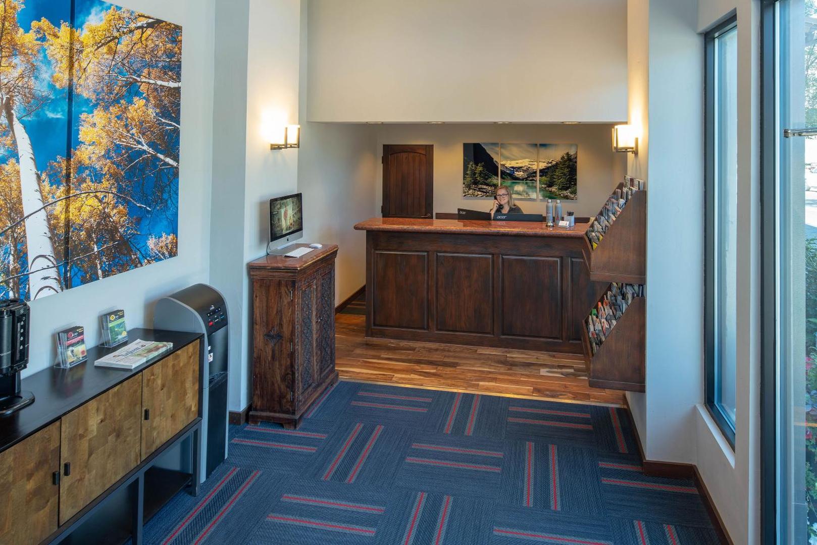 Tamarack Lodge Tamarack Lodge