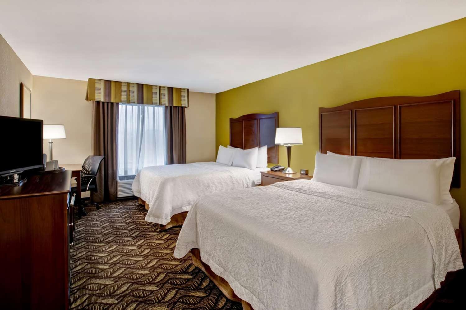 Hampton Inn DeKalb Hampton Inn DeKalb