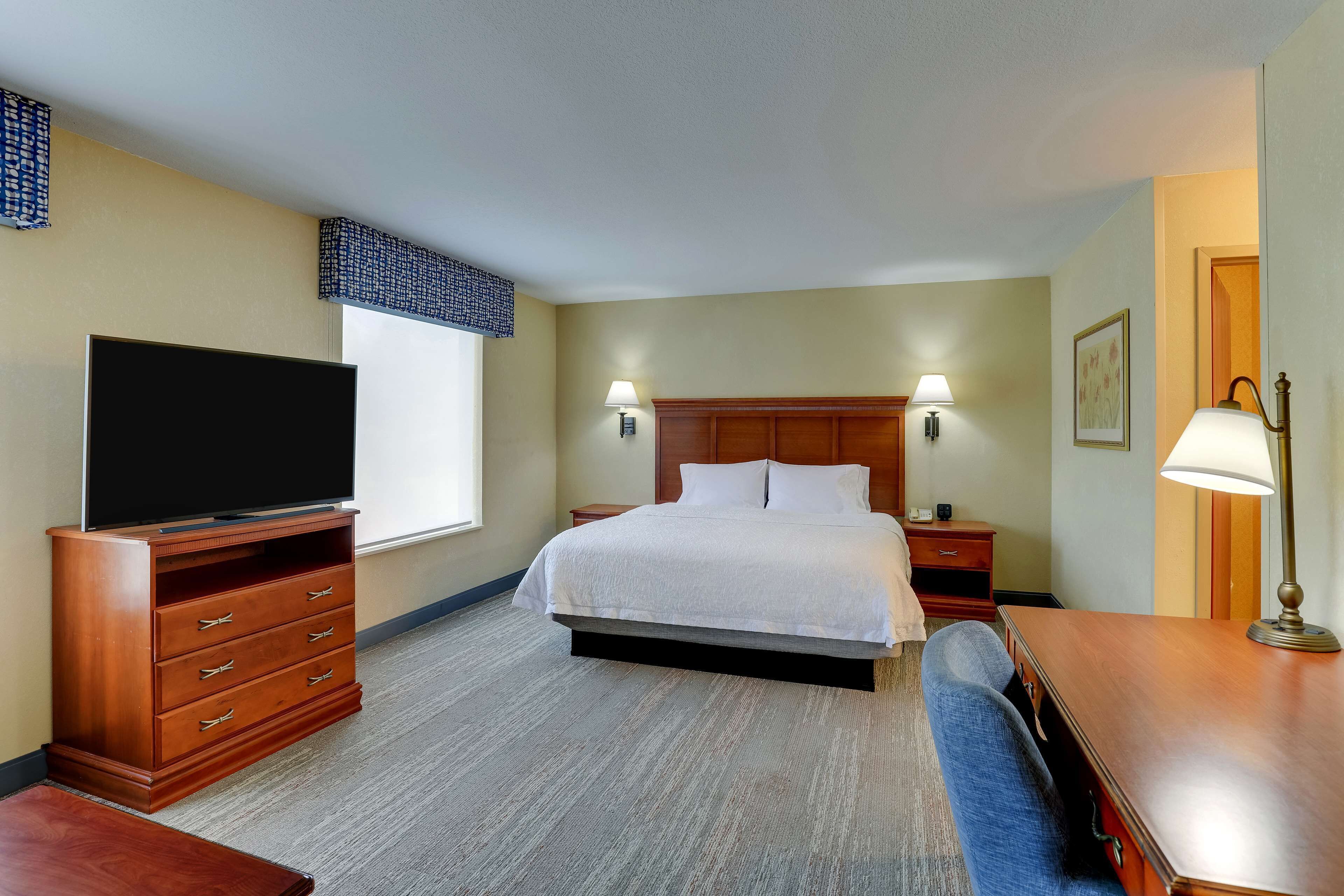 Hampton Inn & Suites St. Louis-Edwardsville Hampton Inn & Suites St. Louis-Edwardsville