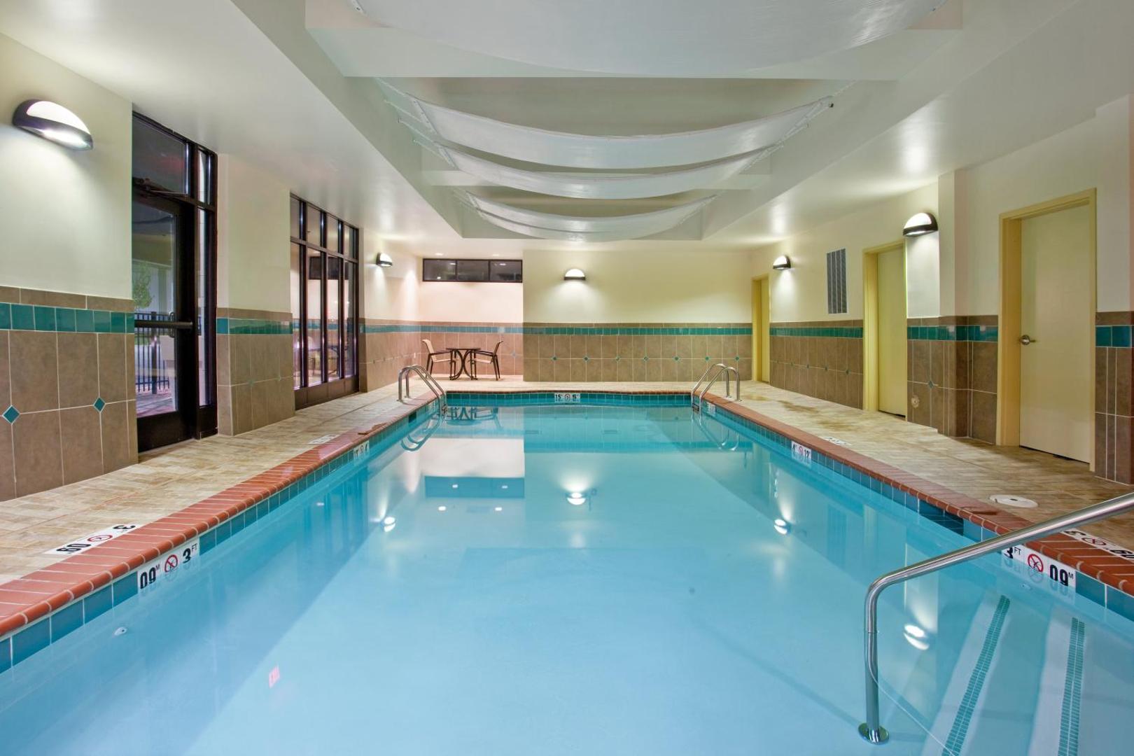 Holiday Inn St. Louis-Fairview Heights Holiday Inn St. Louis-Fairview Heights
