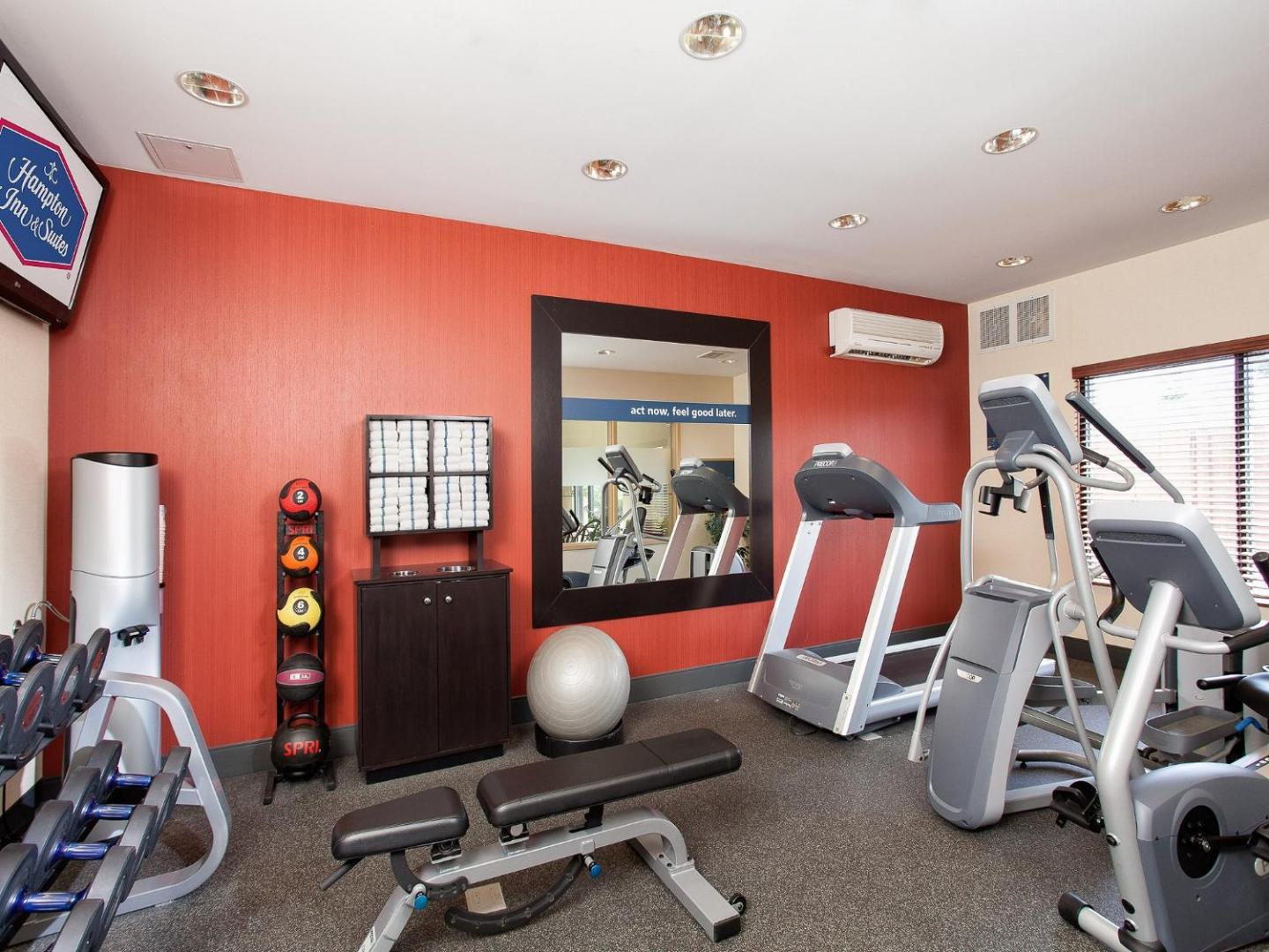 Hampton Inn & Suites Chicago/St. Charles Hampton Inn & Suites Chicago/St. Charles