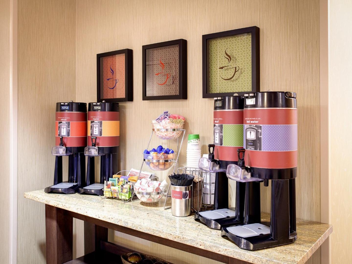 Hampton Inn & Suites Chicago/St. Charles Hampton Inn & Suites Chicago/St. Charles