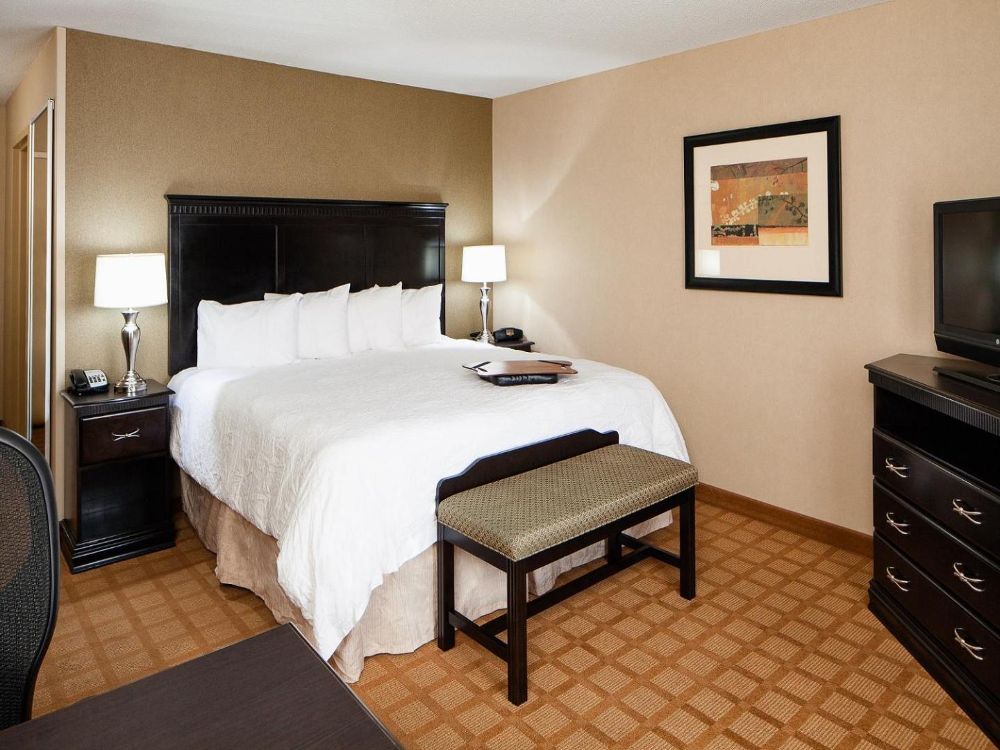 Hampton Inn & Suites Chicago/St. Charles Hampton Inn & Suites Chicago/St. Charles