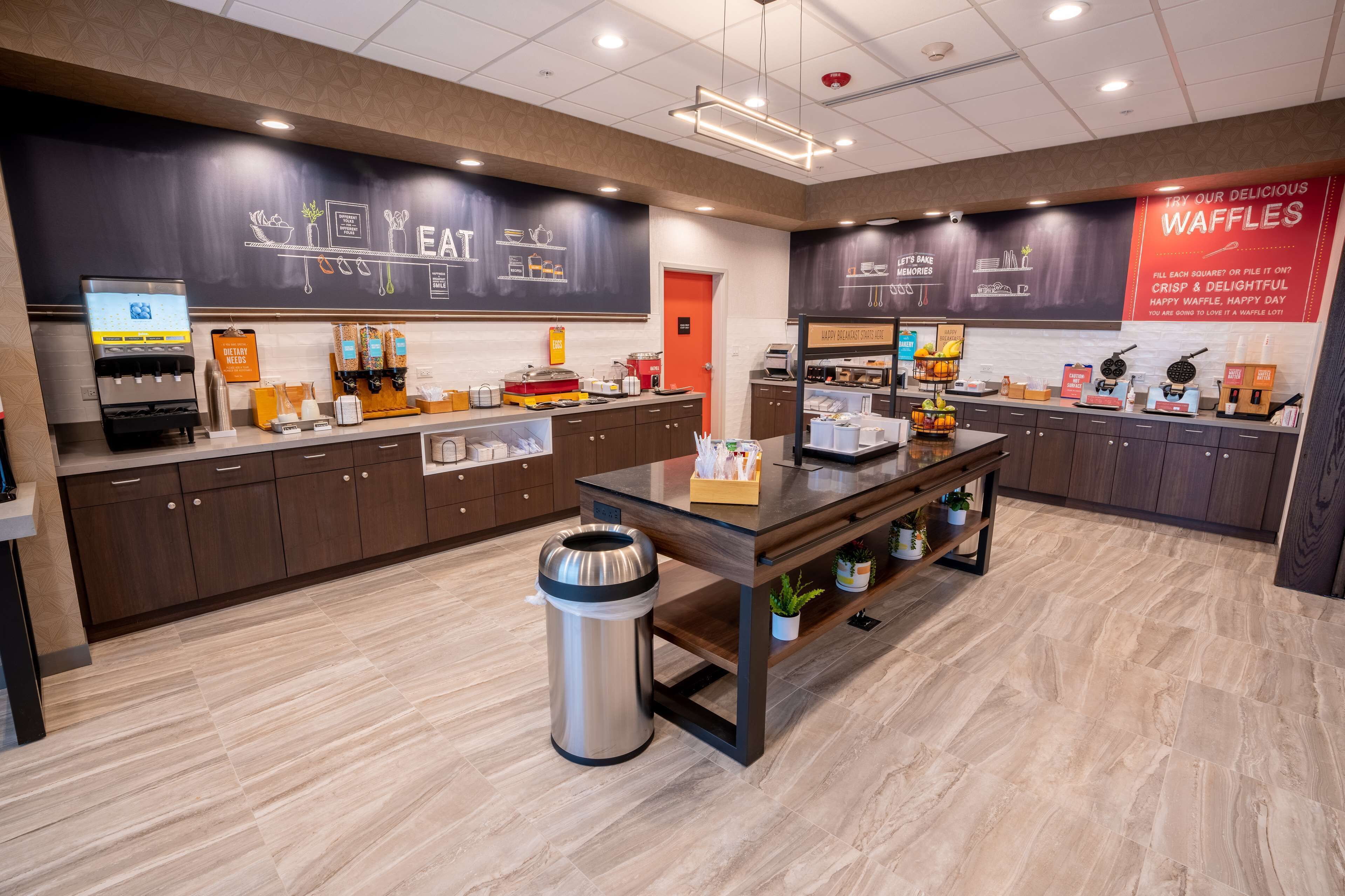 Hampton Inn by Hilton Huntley Chicago Hampton Inn by Hilton Huntley Chicago