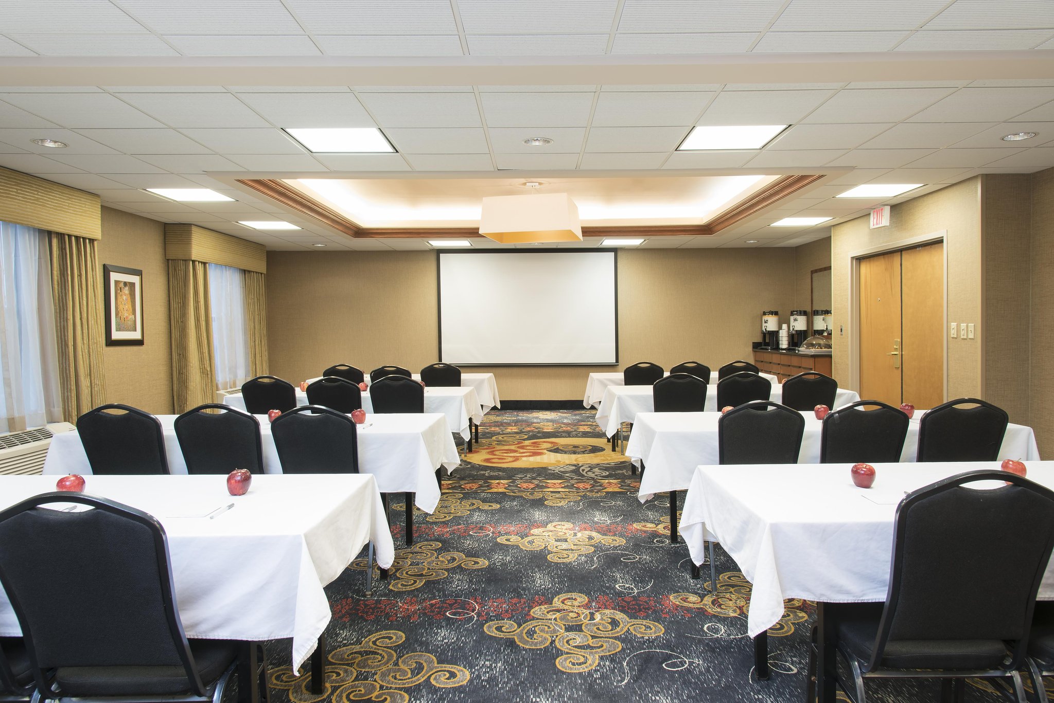 Hampton Inn Columbus/Taylorsville/Edinburgh Hampton Inn Columbus/Taylorsville/Edinburgh