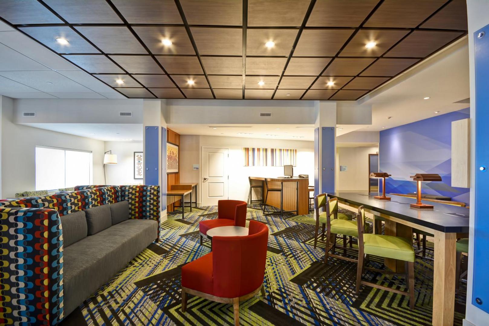Holiday Inn Express Evansville