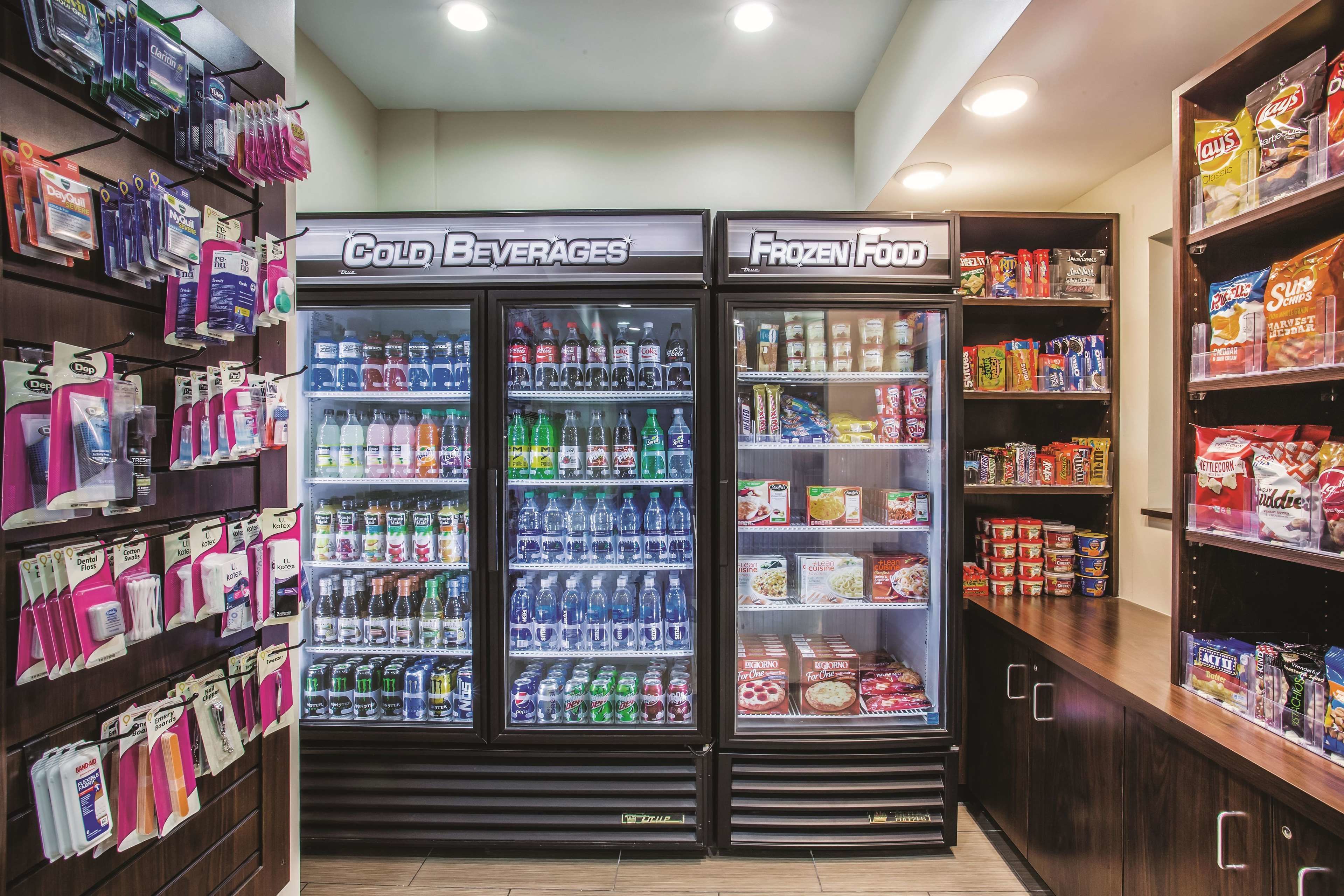 La Quinta Inn & Suites by Wyndham Evansville La Quinta Inn & Suites by Wyndham Evansville