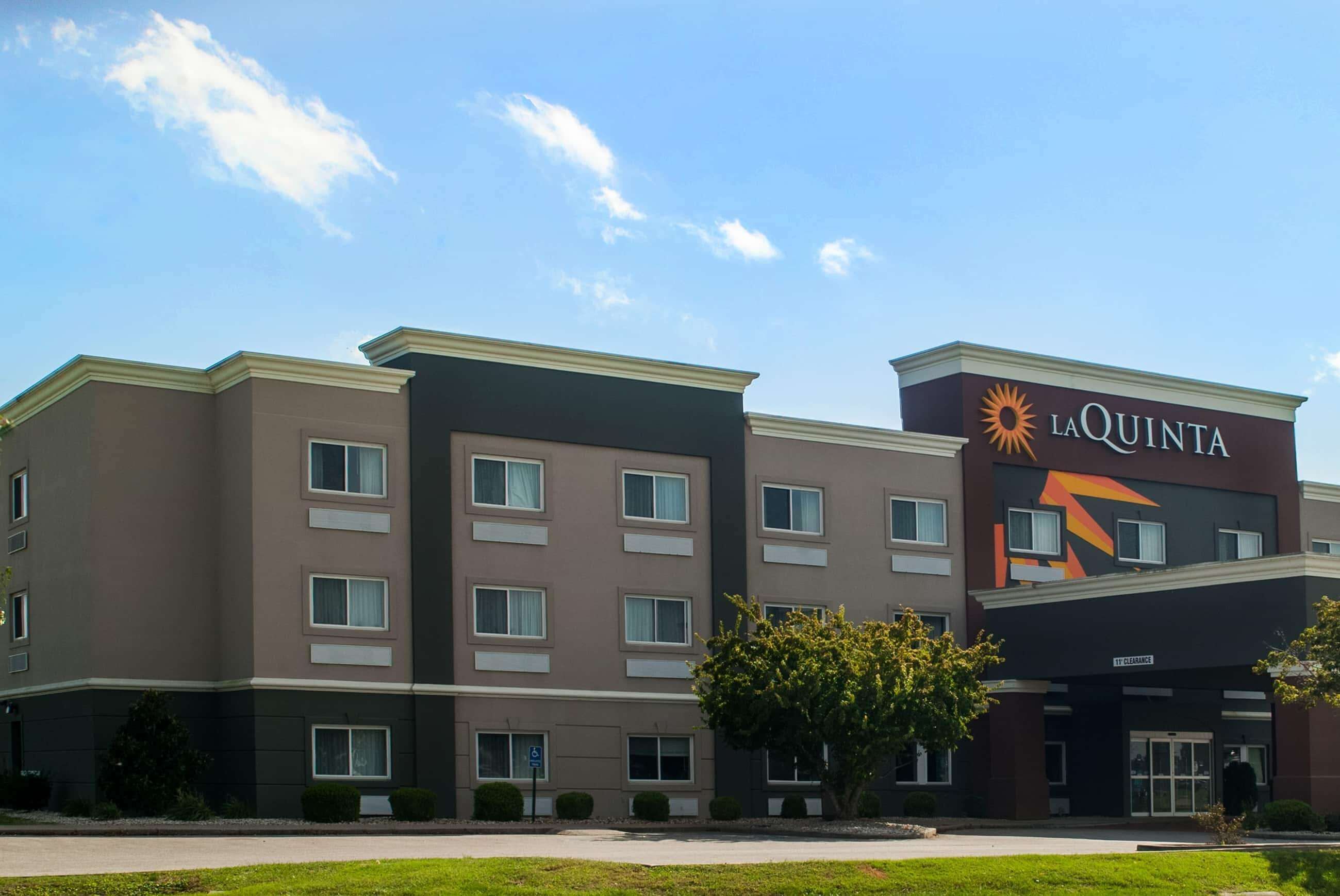 La Quinta Inn & Suites by Wyndham Evansville La Quinta Inn & Suites by Wyndham Evansville