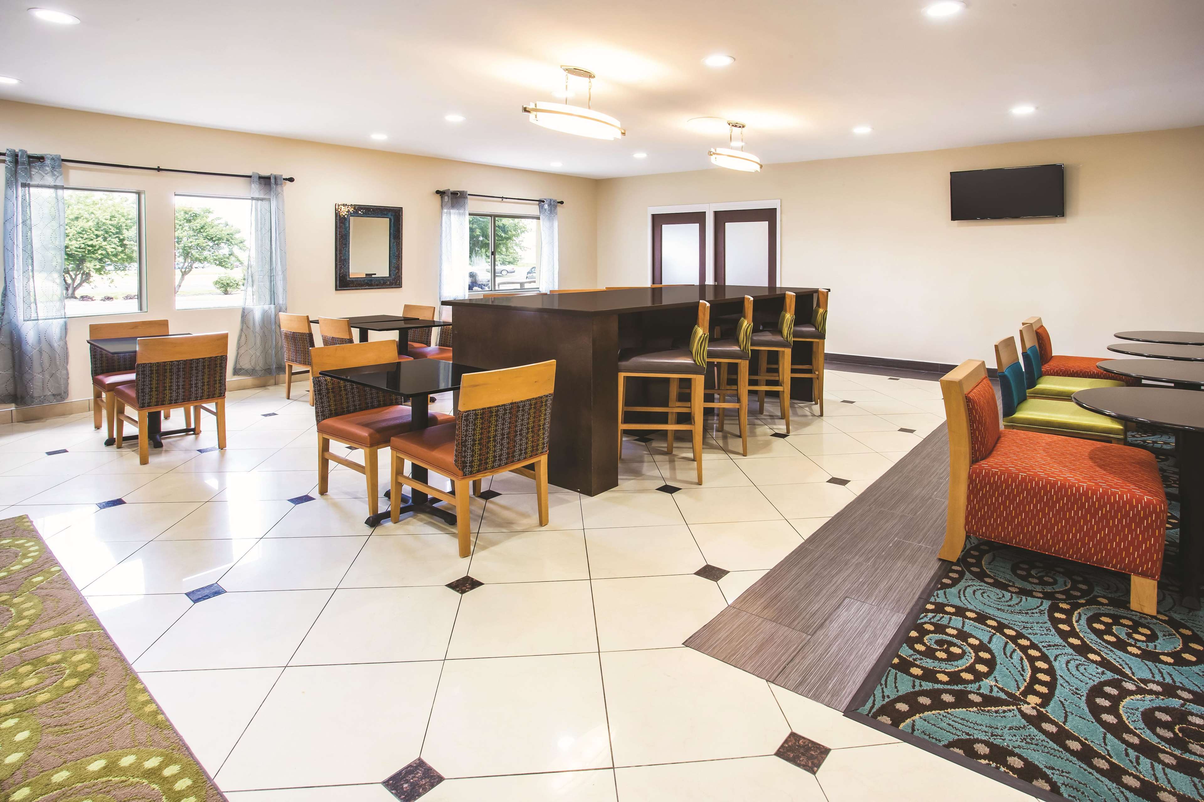 La Quinta Inn & Suites by Wyndham Evansville La Quinta Inn & Suites by Wyndham Evansville
