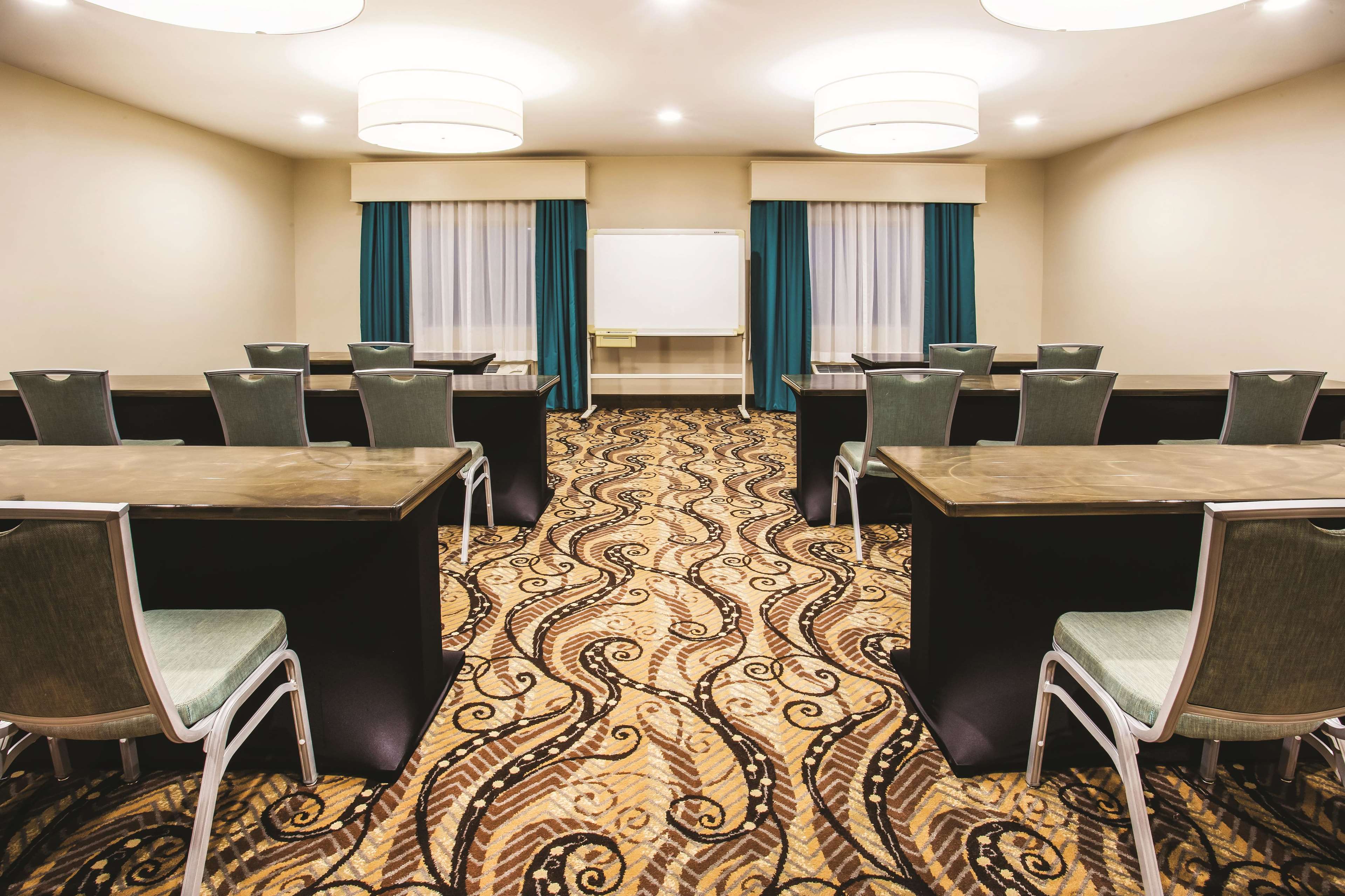 La Quinta Inn & Suites by Wyndham Evansville La Quinta Inn & Suites by Wyndham Evansville