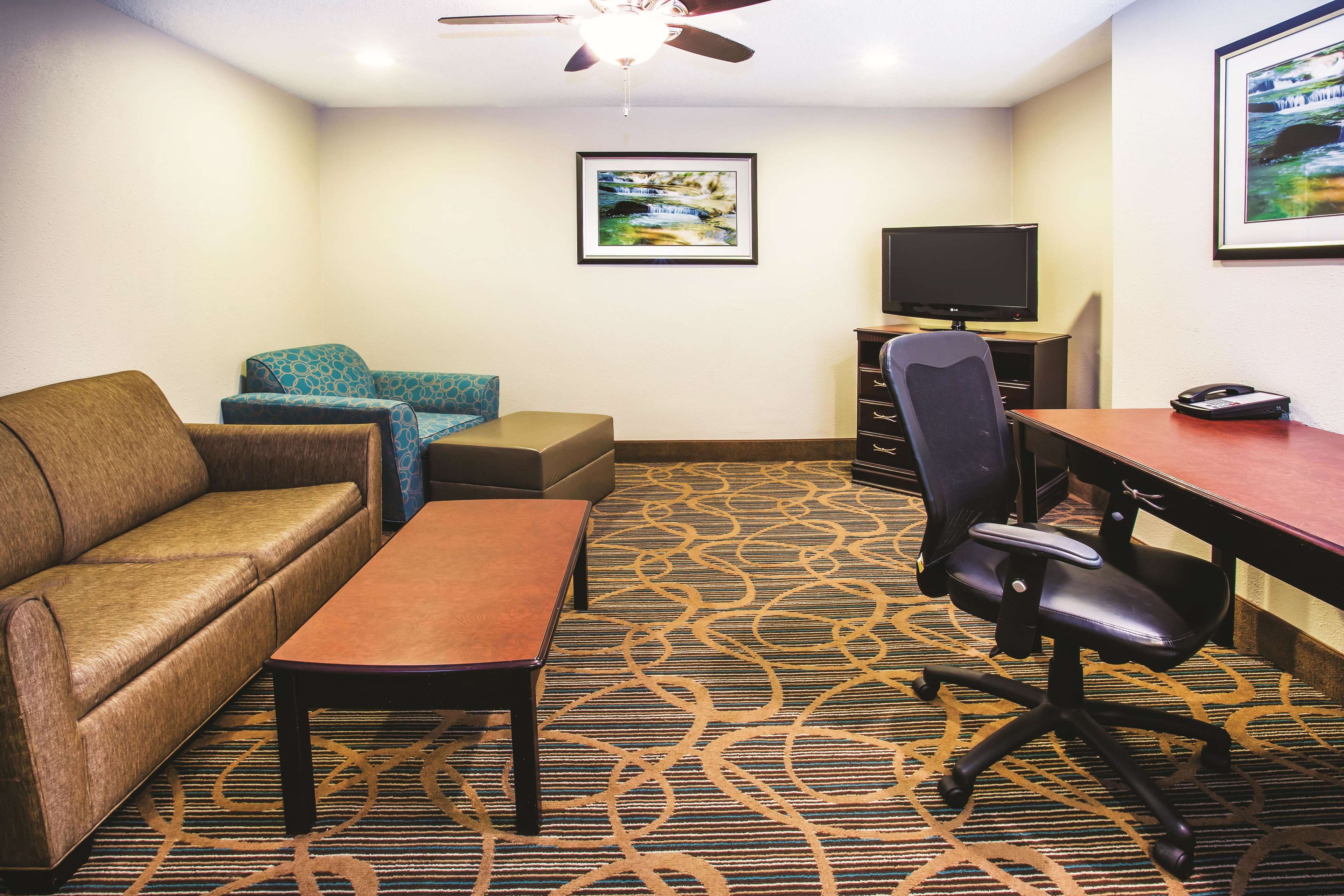 La Quinta Inn & Suites by Wyndham Evansville La Quinta Inn & Suites by Wyndham Evansville