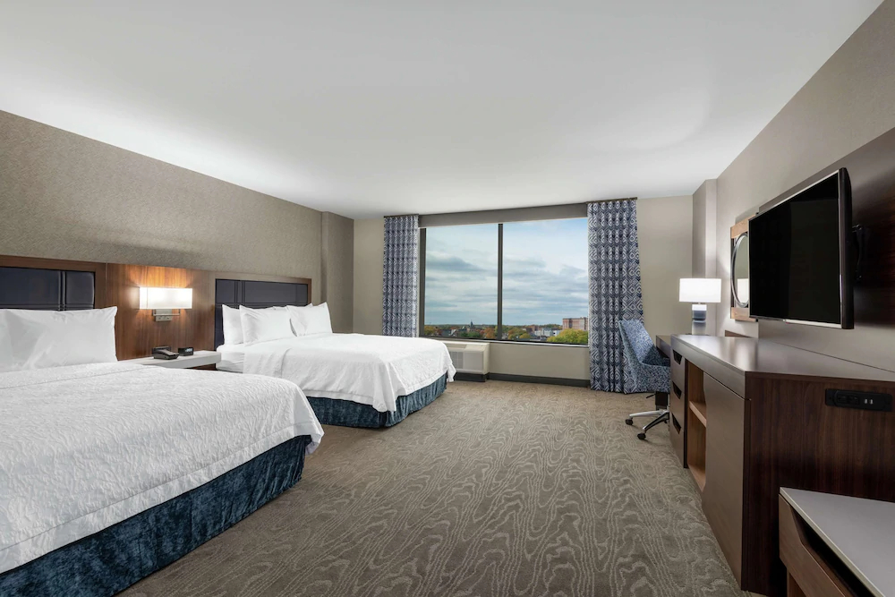 Hampton Inn & Suites Fort Wayne Downtown Hampton Inn & Suites Fort Wayne Downtown