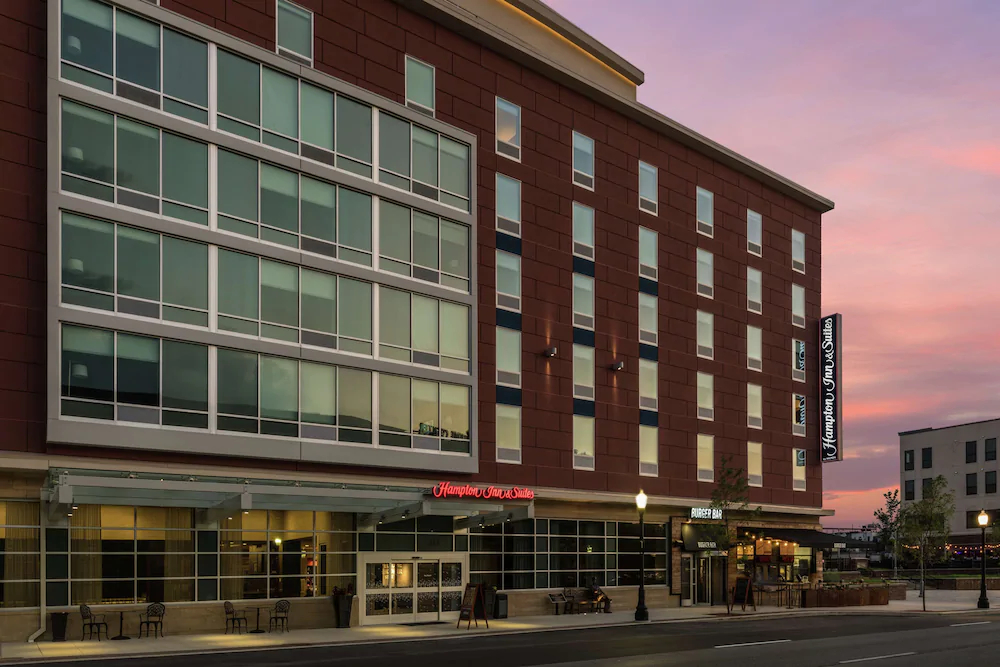 Hampton Inn & Suites Fort Wayne Downtown Hampton Inn & Suites Fort Wayne Downtown