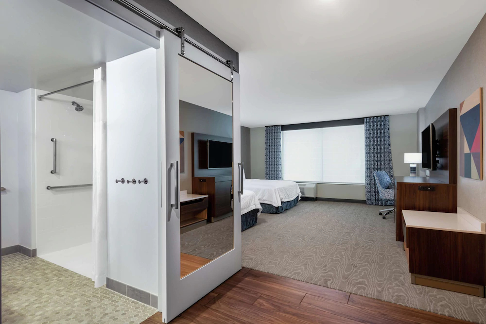 Hampton Inn & Suites Fort Wayne Downtown Hampton Inn & Suites Fort Wayne Downtown
