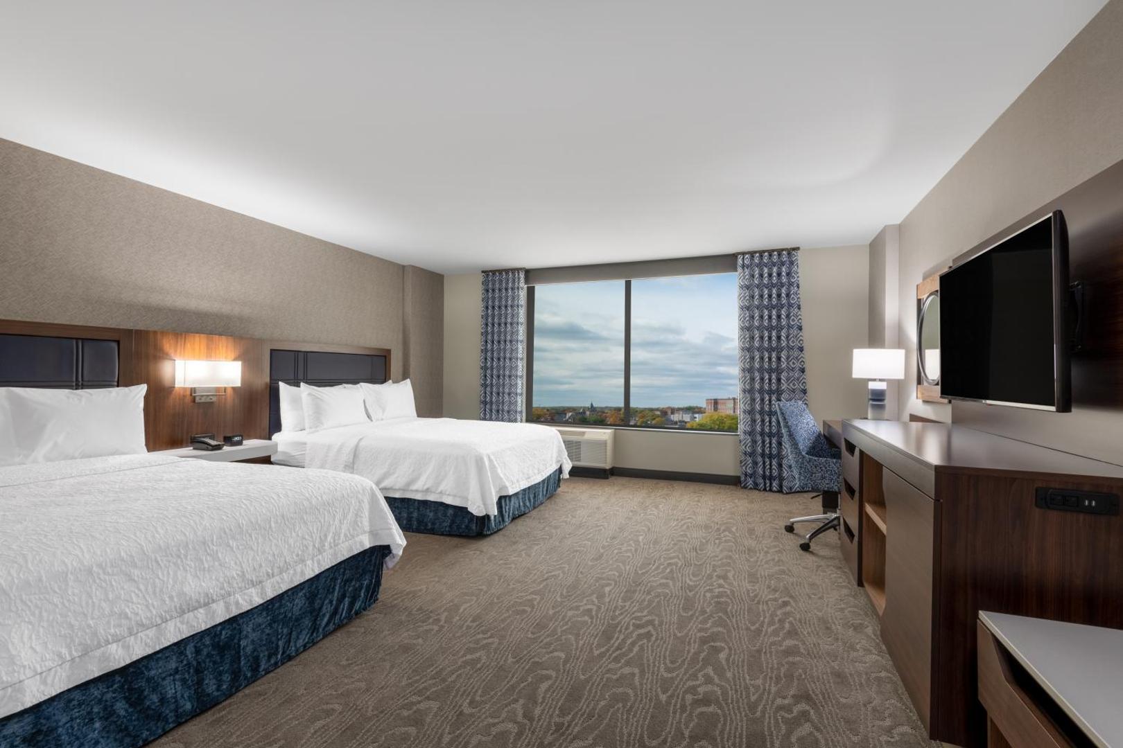 Hampton Inn & Suites Fort Wayne Downtown Hampton Inn & Suites Fort Wayne Downtown