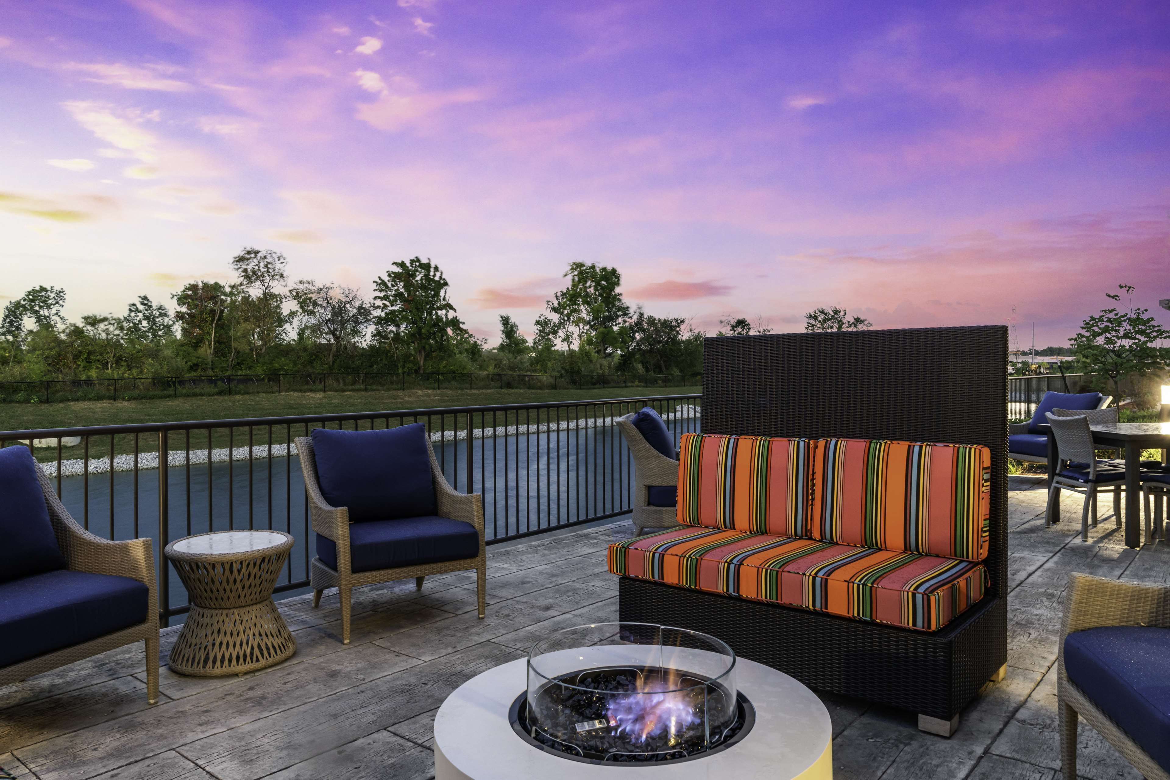 Home2 Suites by Hilton Fort Wayne North Home2 Suites by Hilton Fort Wayne North