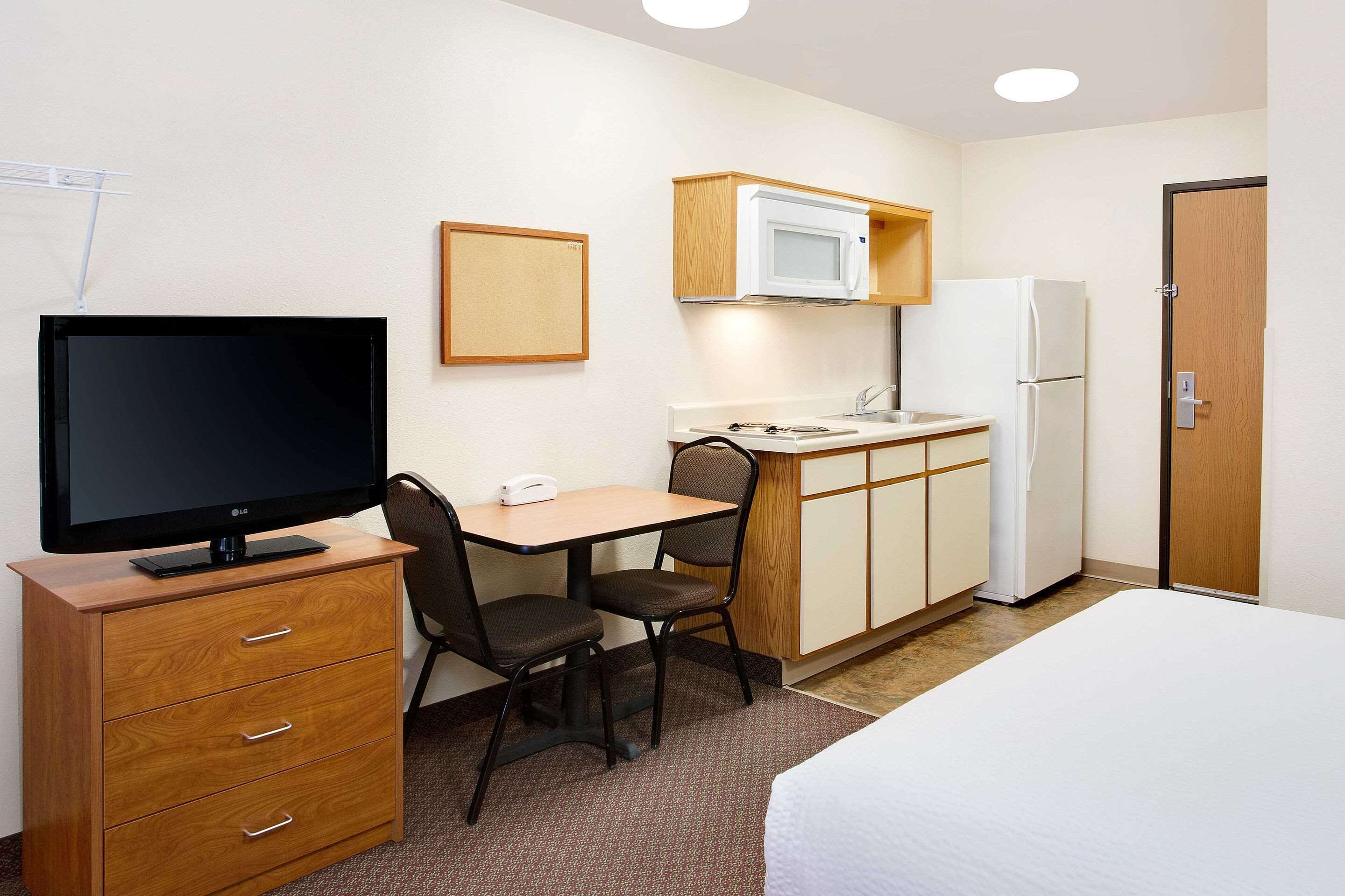 Woodspring Suites Fort Wayne Woodspring Suites Fort Wayne