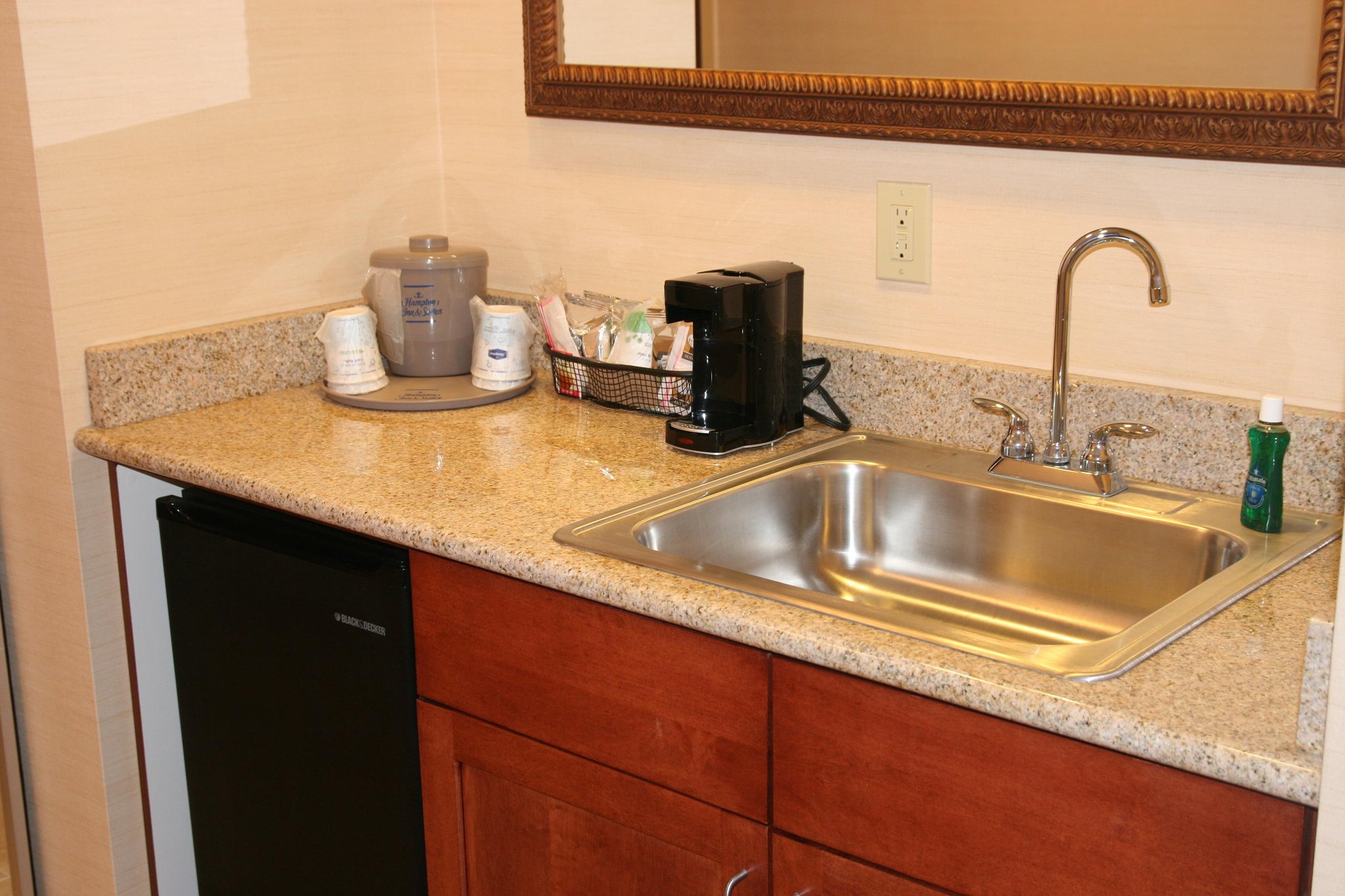 Hampton Inn & Suites Greensburg Hampton Inn & Suites Greensburg